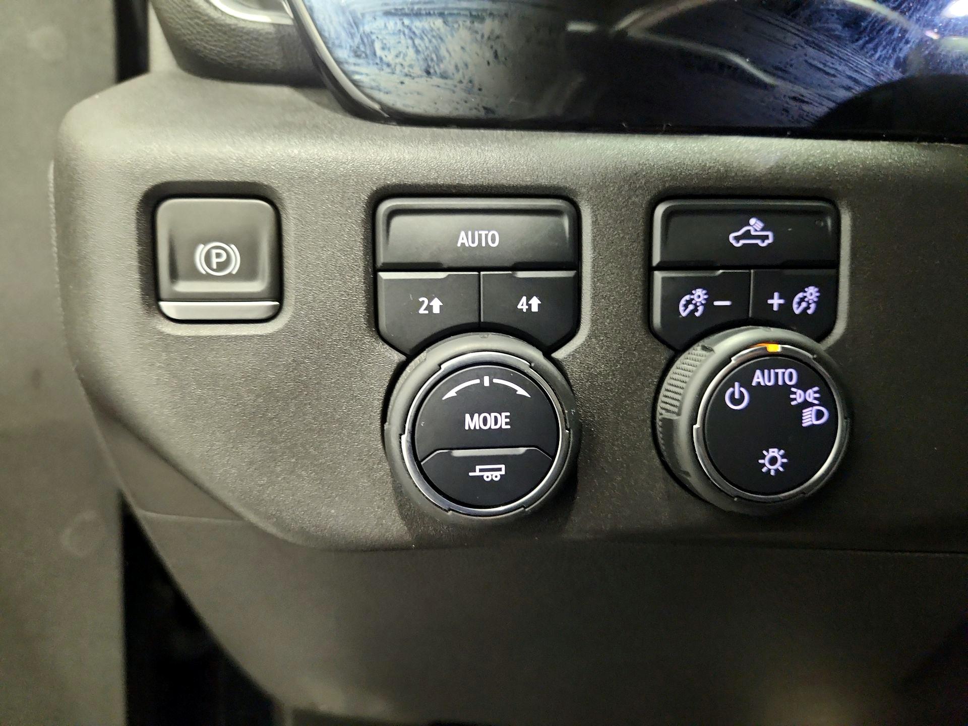 Thumbnail: 2023 Chevrolet Silverado 1500 - 13