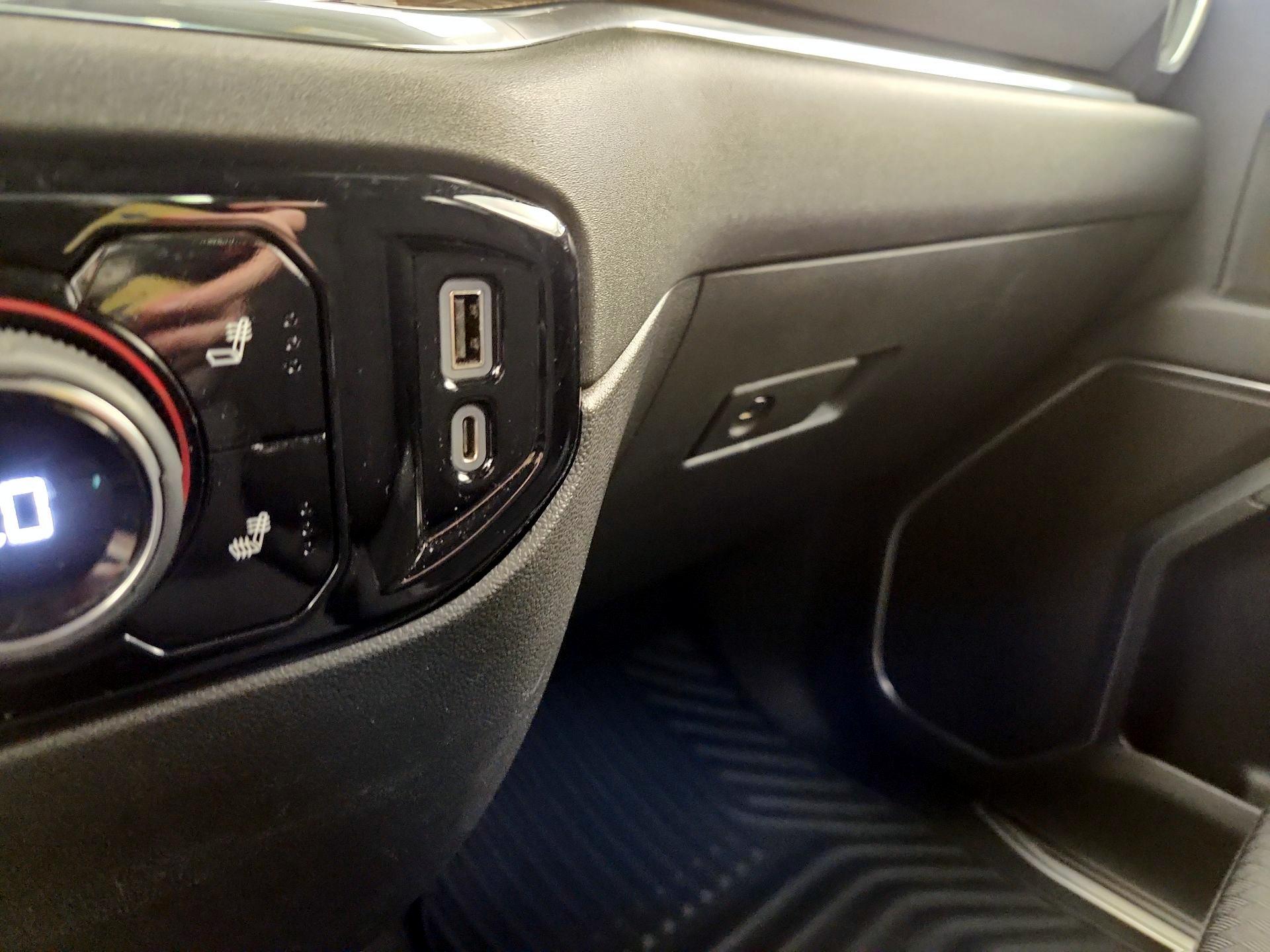 Thumbnail: 2023 Chevrolet Silverado 1500 - 16