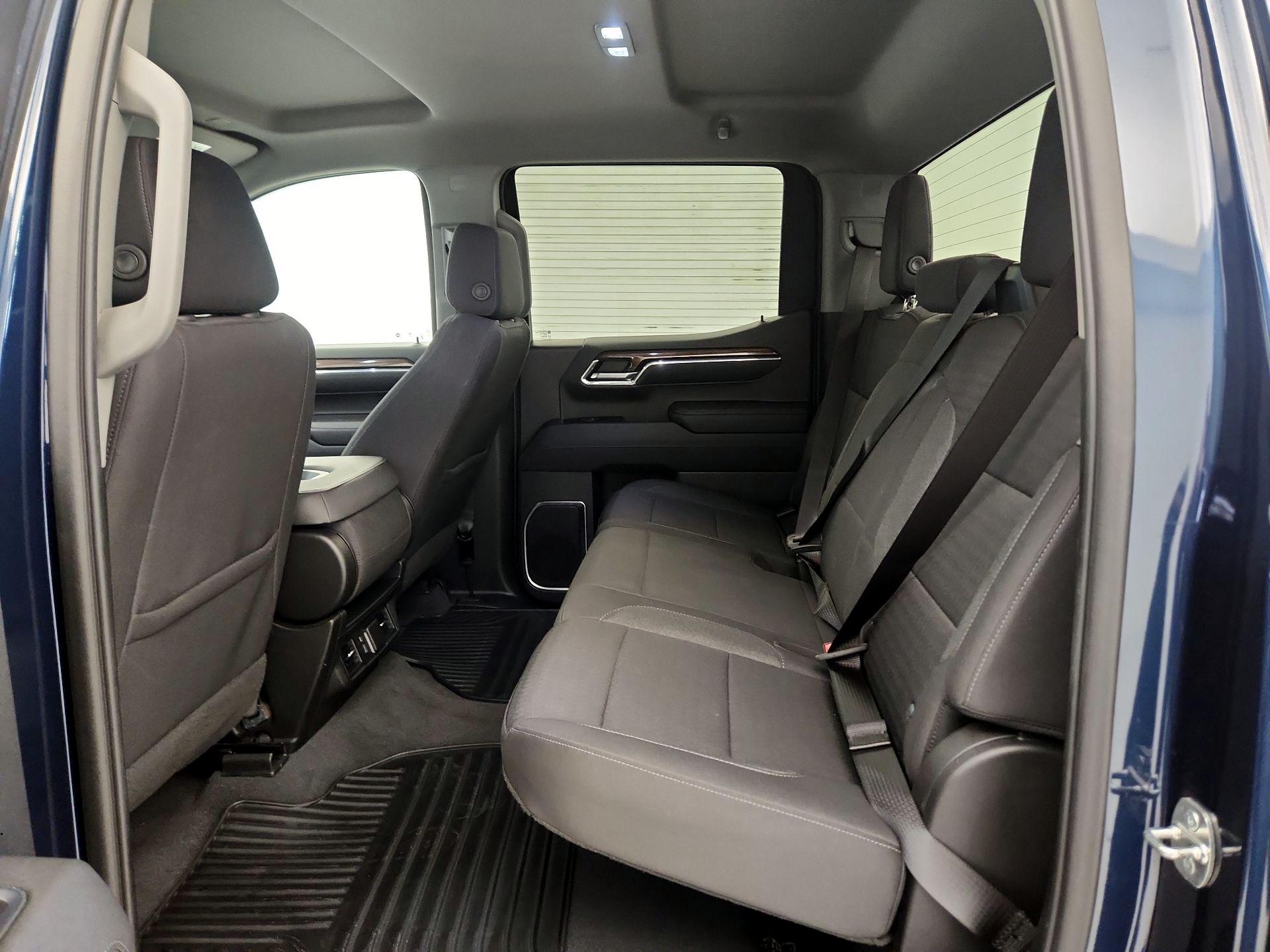 Thumbnail: 2023 Chevrolet Silverado 1500 - 17