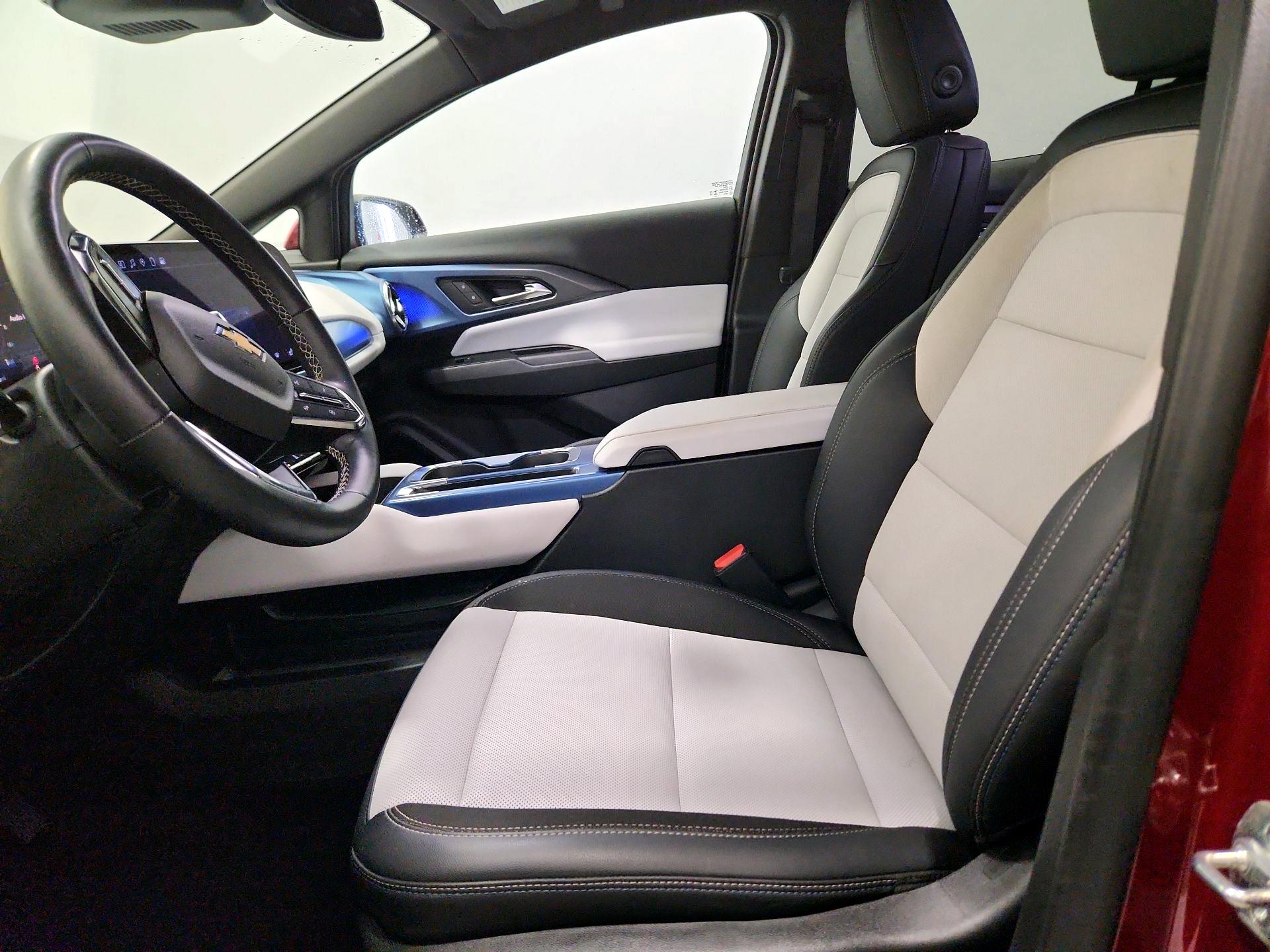 Thumbnail: 2025 Chevrolet Equinox - 11