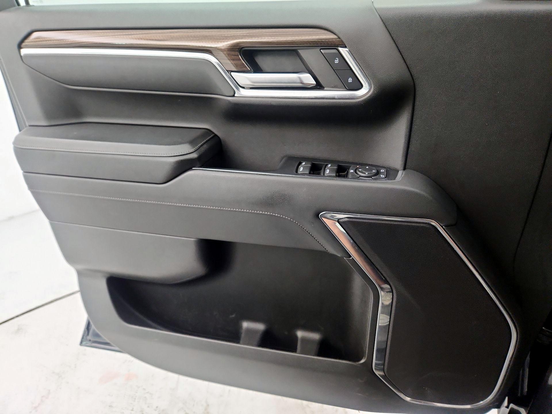 Thumbnail: 2023 Chevrolet Silverado 1500 - 12