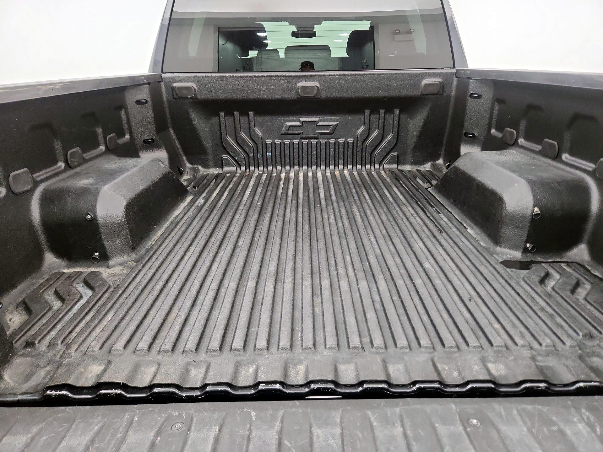 Thumbnail: 2023 Chevrolet Silverado 1500 - 20