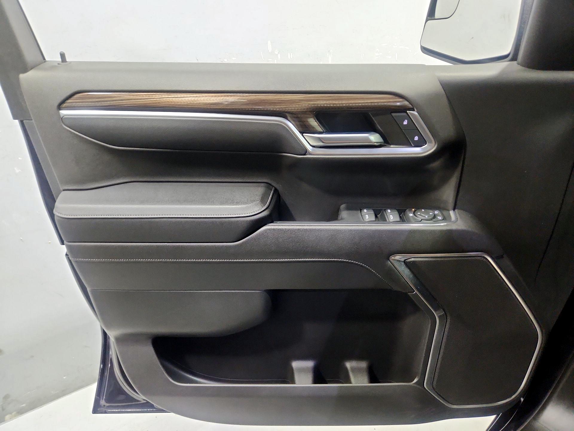 Thumbnail: 2023 Chevrolet Silverado 1500 - 12