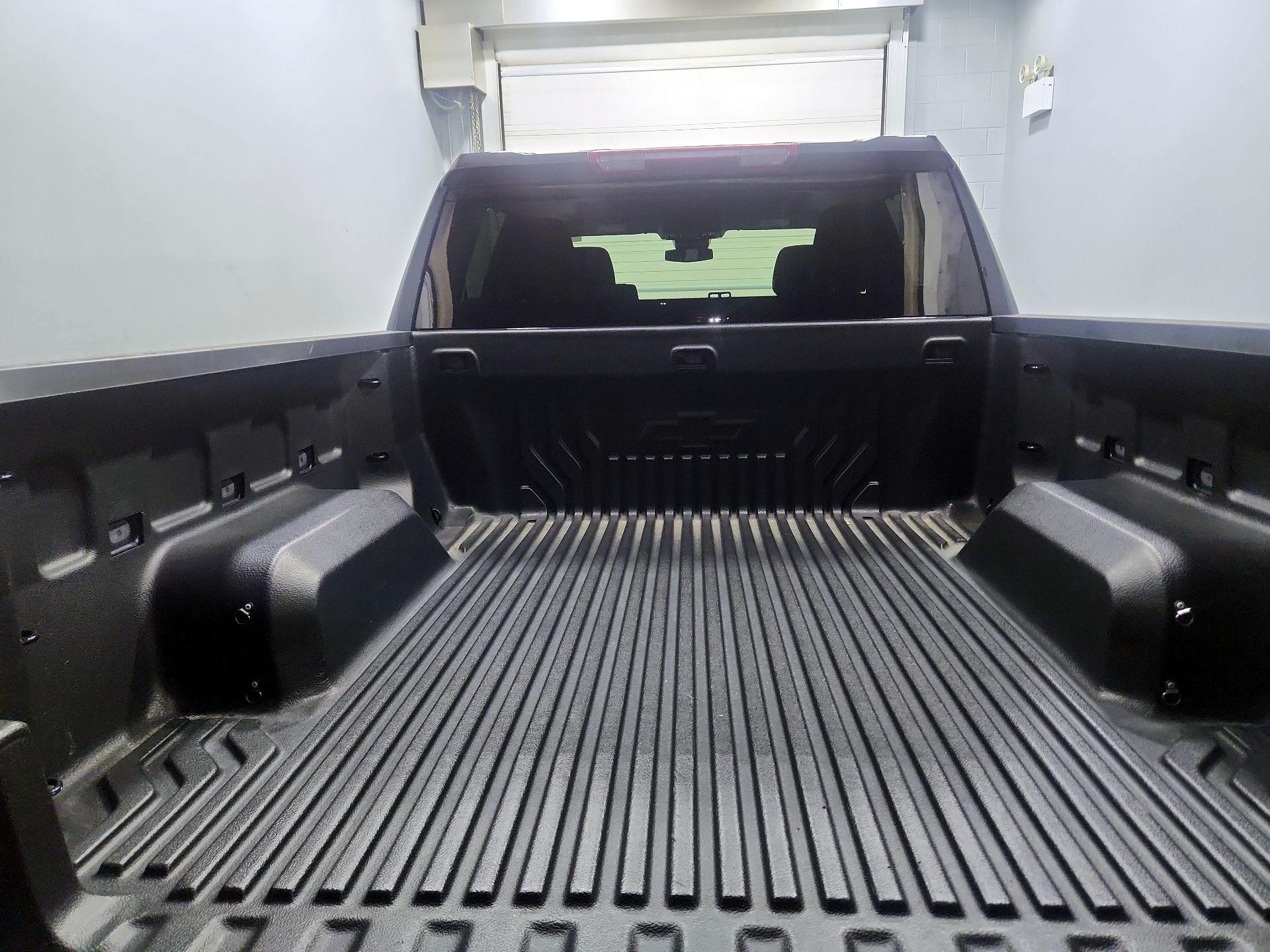 Thumbnail: 2023 Chevrolet Silverado 1500 - 20