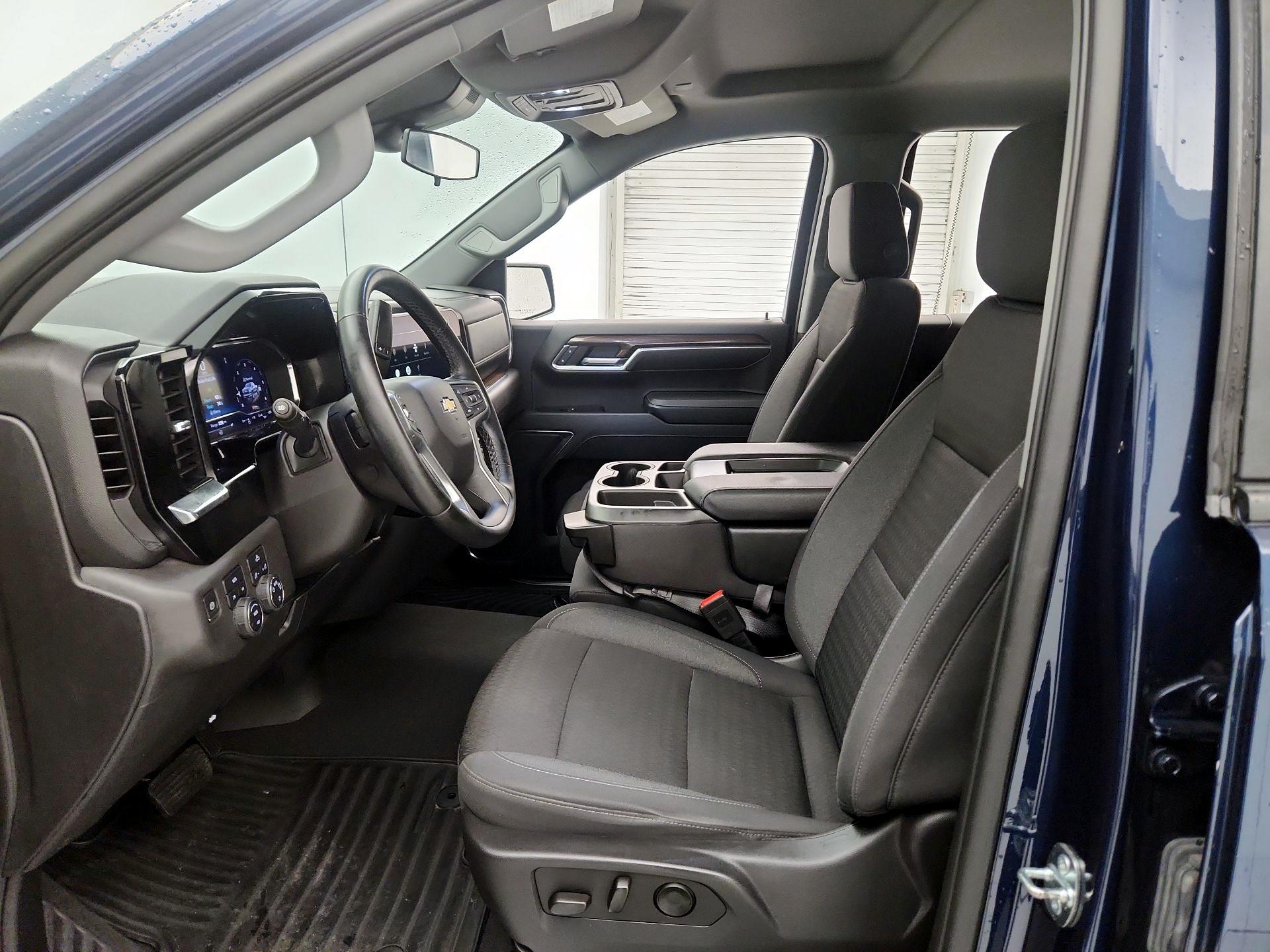 Thumbnail: 2023 Chevrolet Silverado 1500 - 11