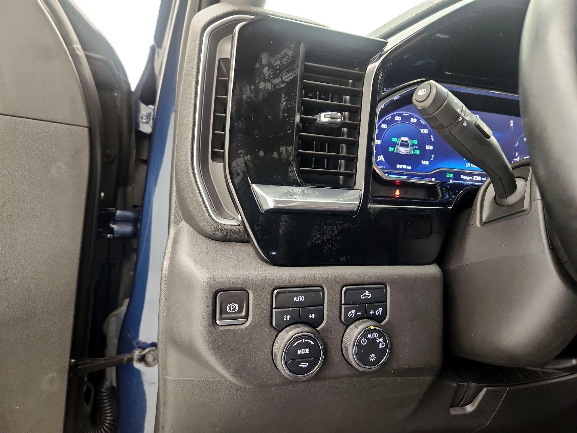 Thumbnail: 2023 Chevrolet Silverado 1500 - 13