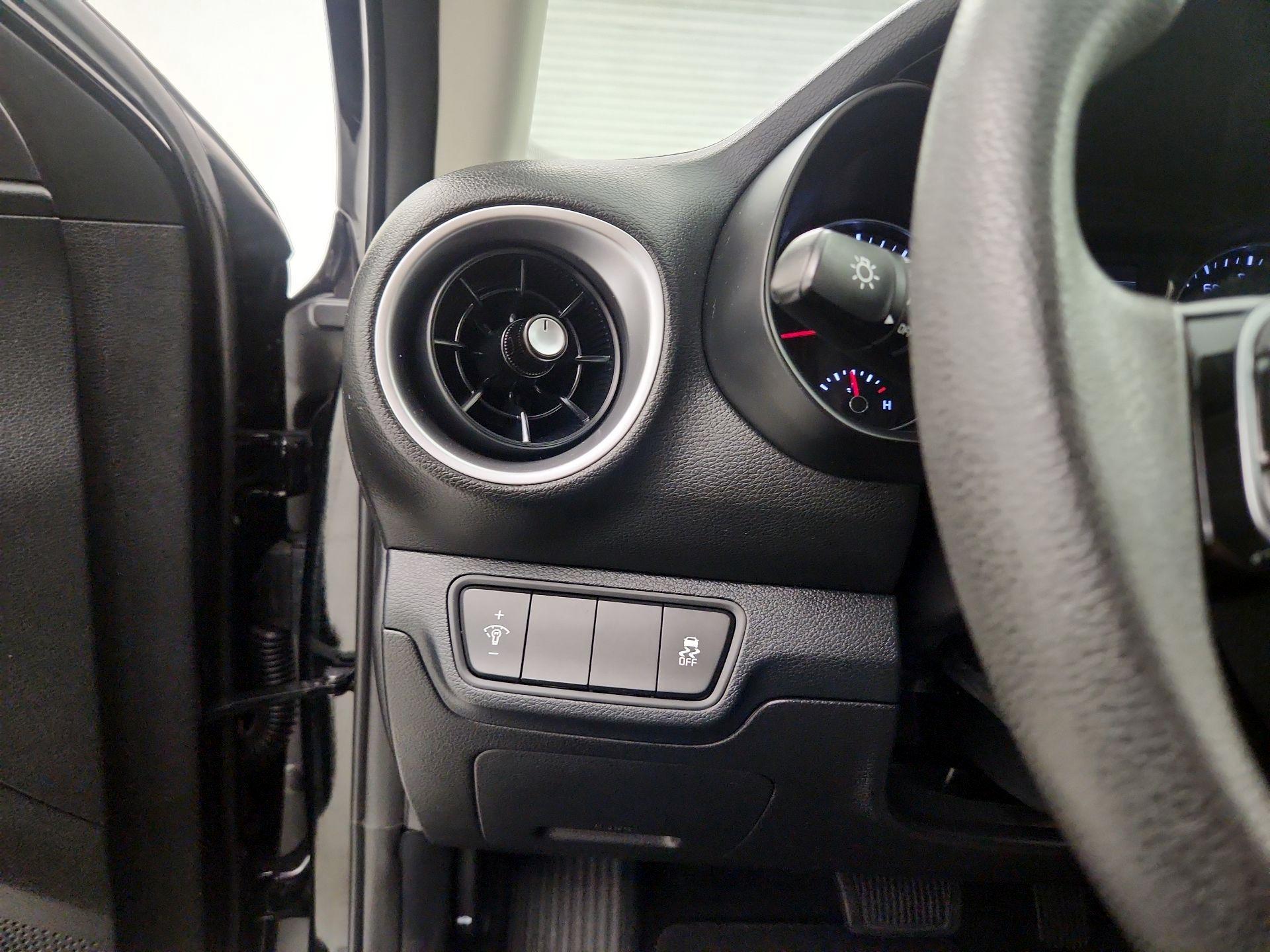 Thumbnail: 2024 Kia Forte - 13