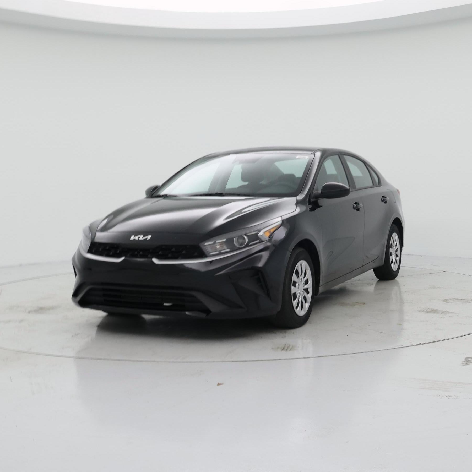 Thumbnail: 2024 Kia Forte - 4