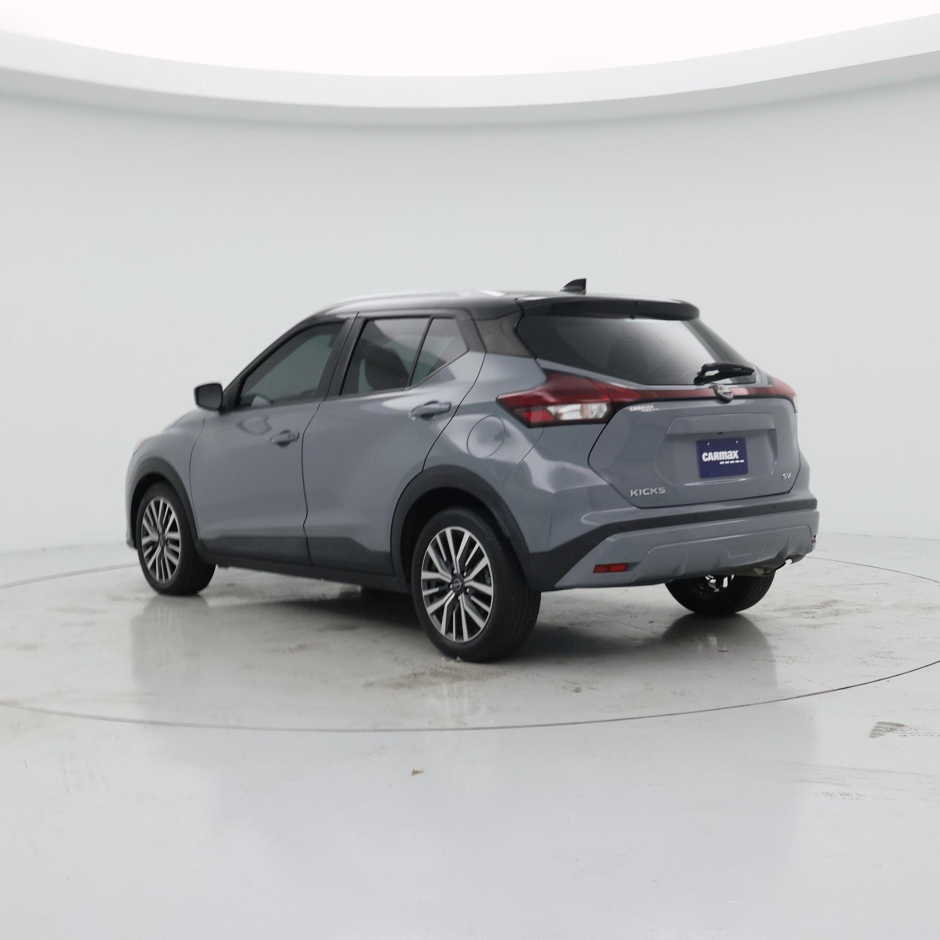 Thumbnail: 2023 Nissan Kicks - 2