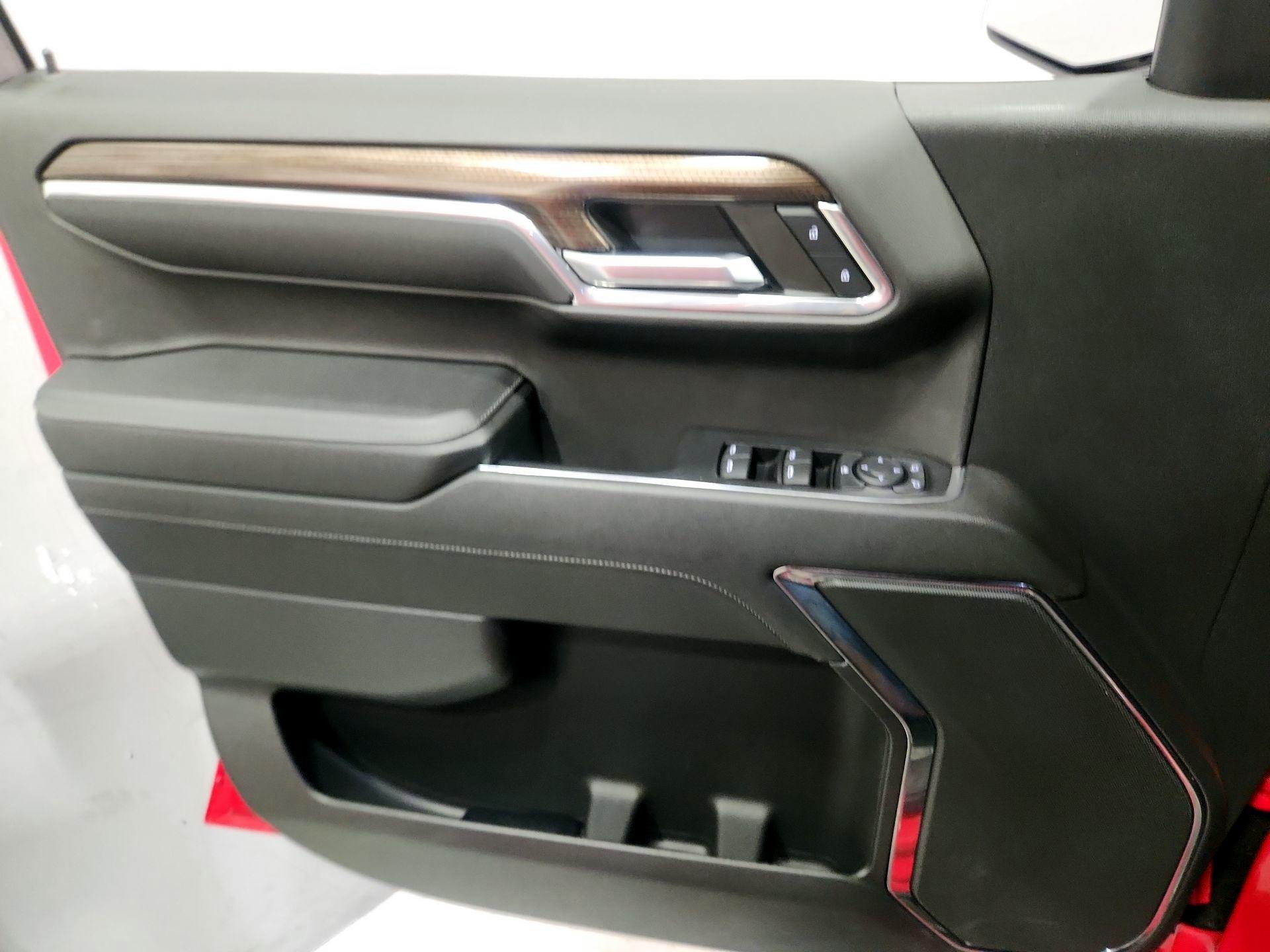 Thumbnail: 2023 Chevrolet Silverado 1500 - 13