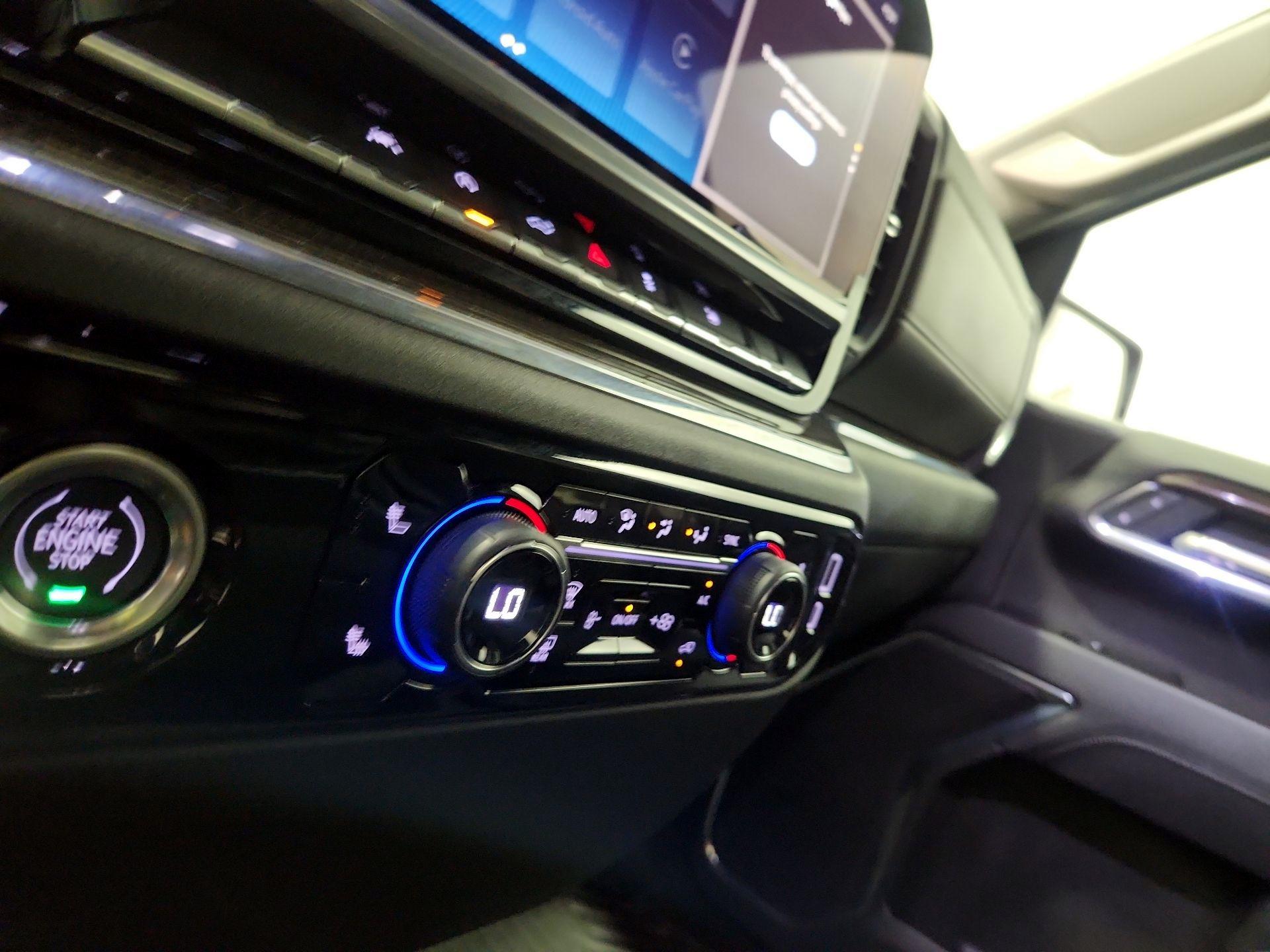 Thumbnail: 2023 Chevrolet Silverado 1500 - 17