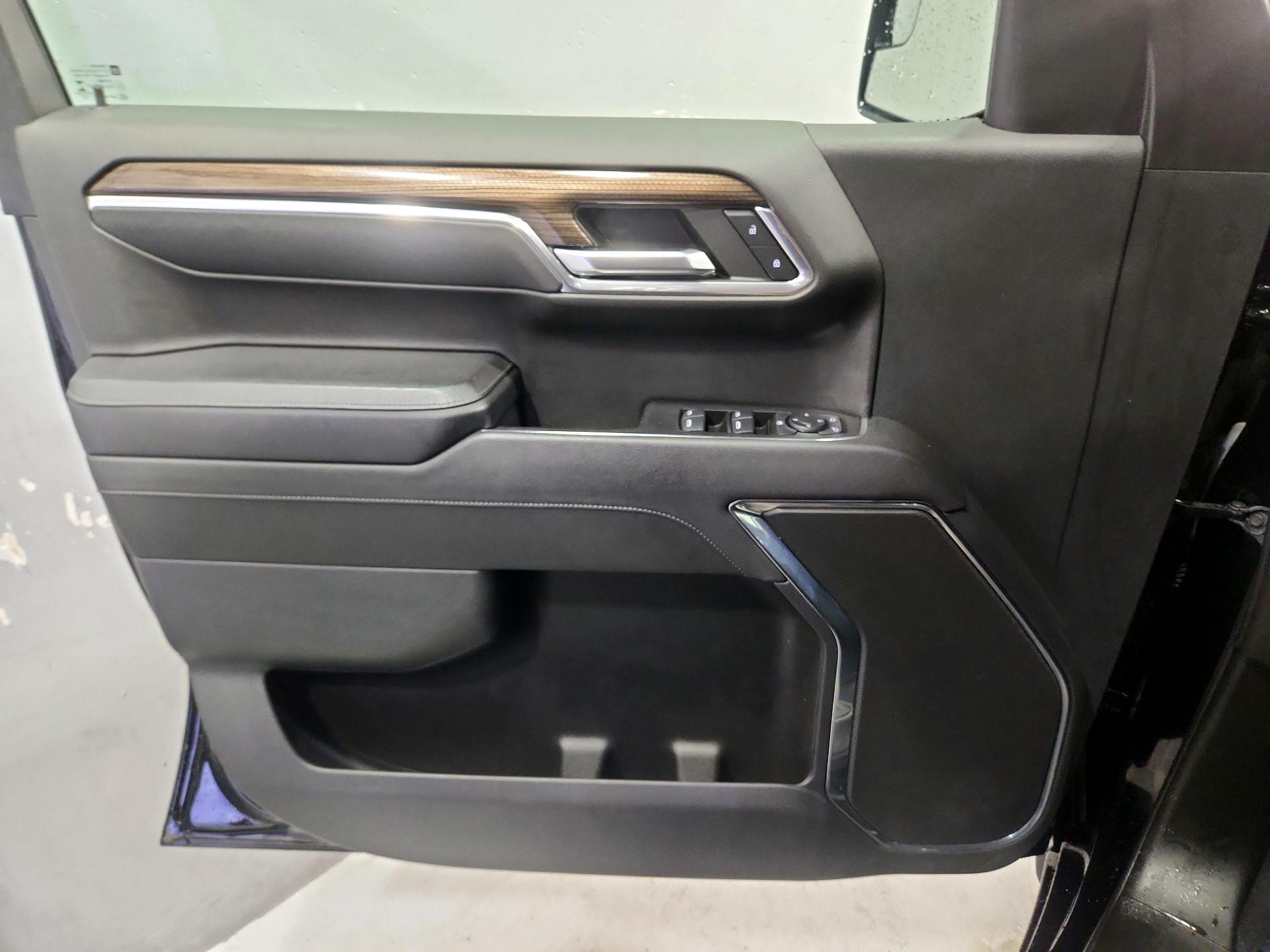 Thumbnail: 2023 Chevrolet Silverado 1500 - 12
