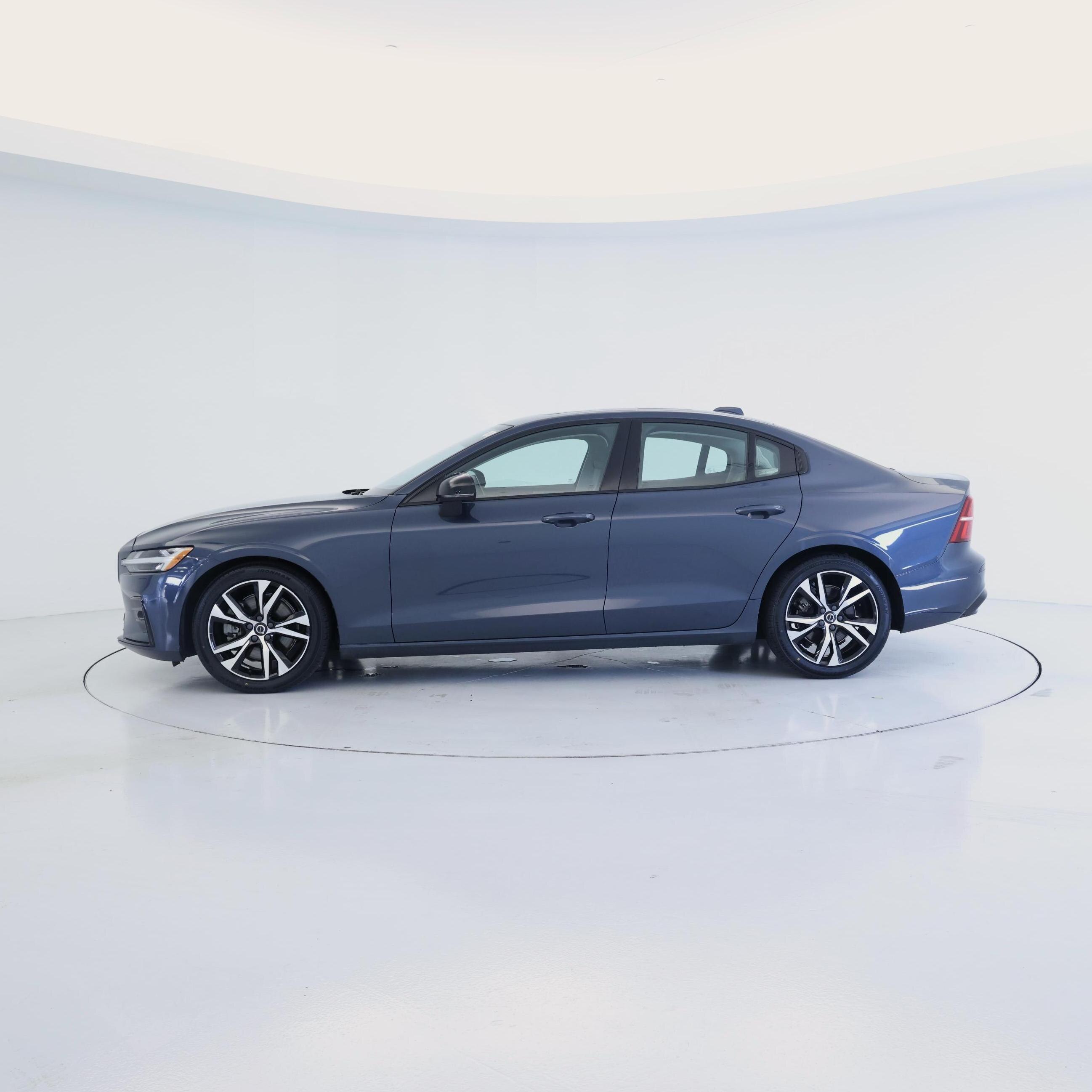 Thumbnail: 2024 Volvo S60 - 3