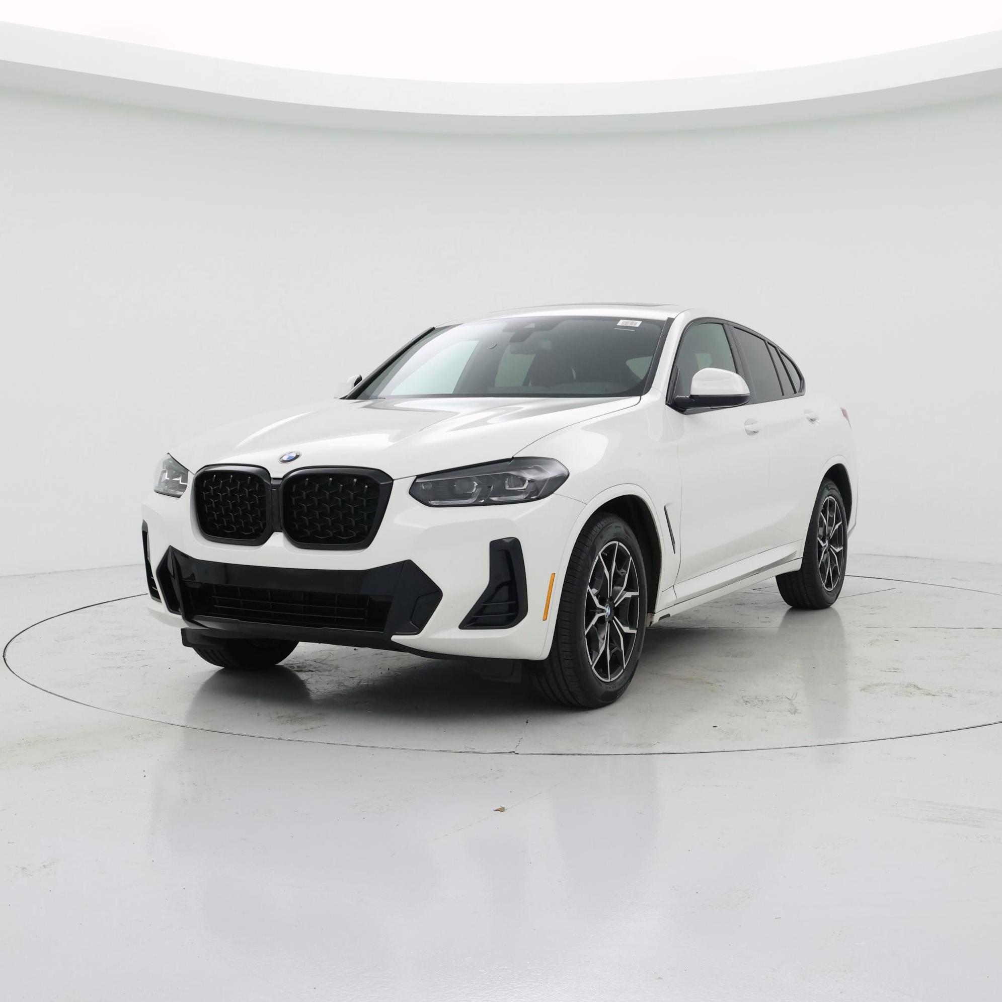 Thumbnail: 2023 BMW X4 - 4