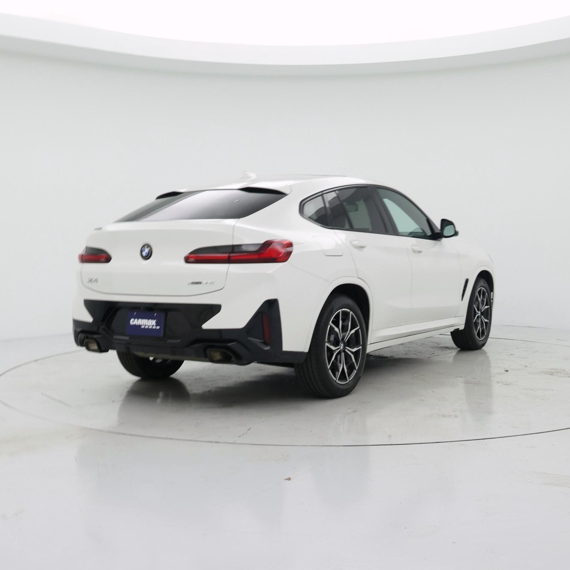Thumbnail: 2023 BMW X4 - 8