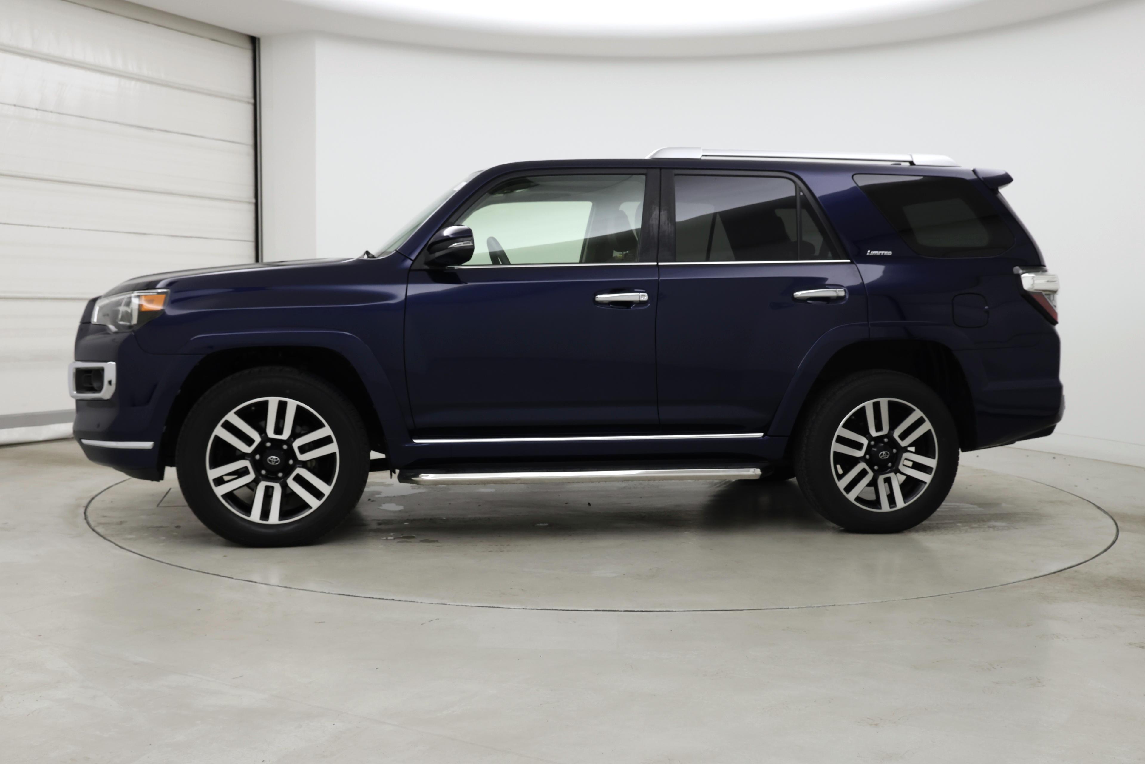 Thumbnail: 2019 Toyota 4Runner - 3
