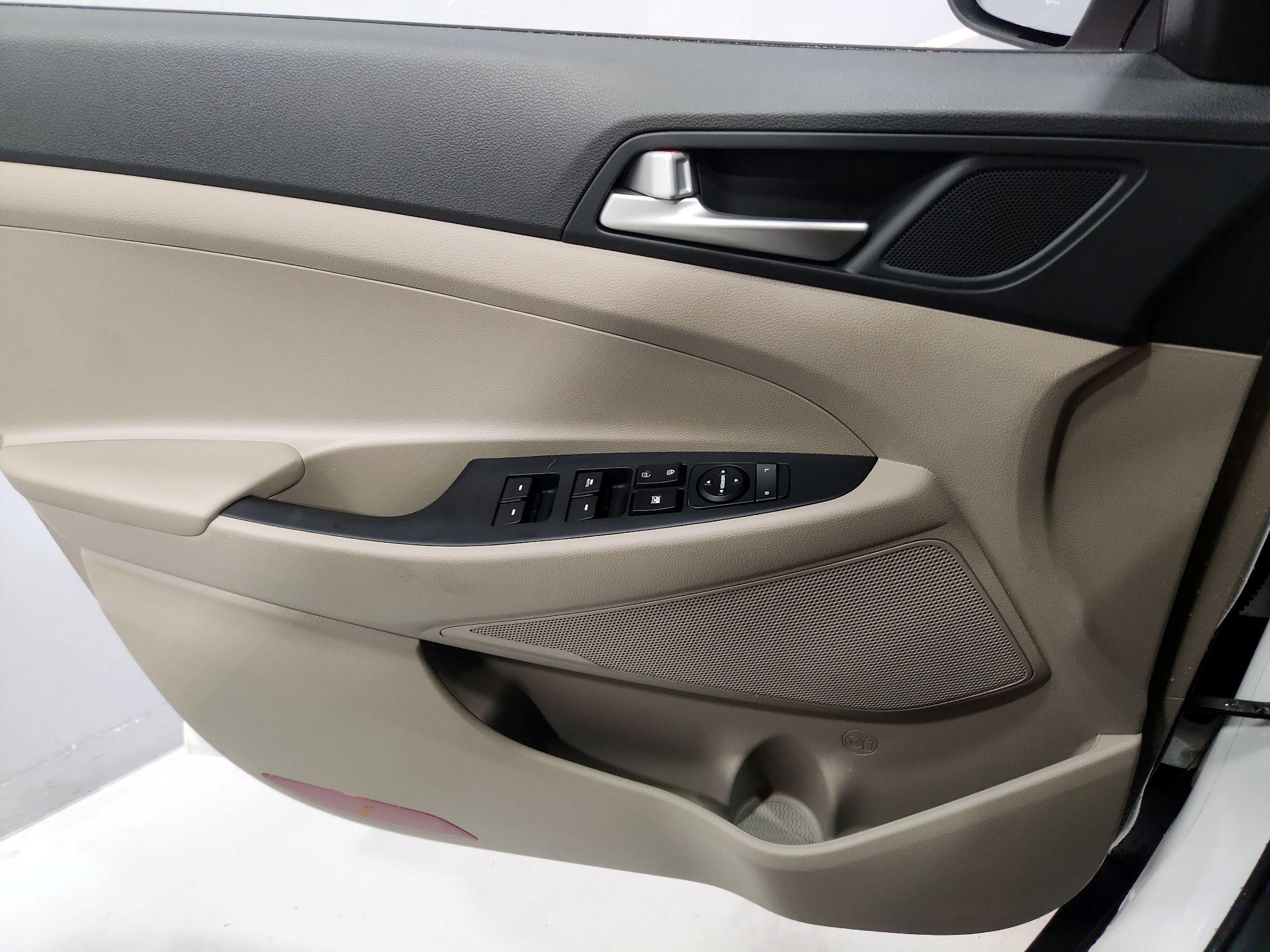 Thumbnail: 2022 Hyundai Tucson - 12