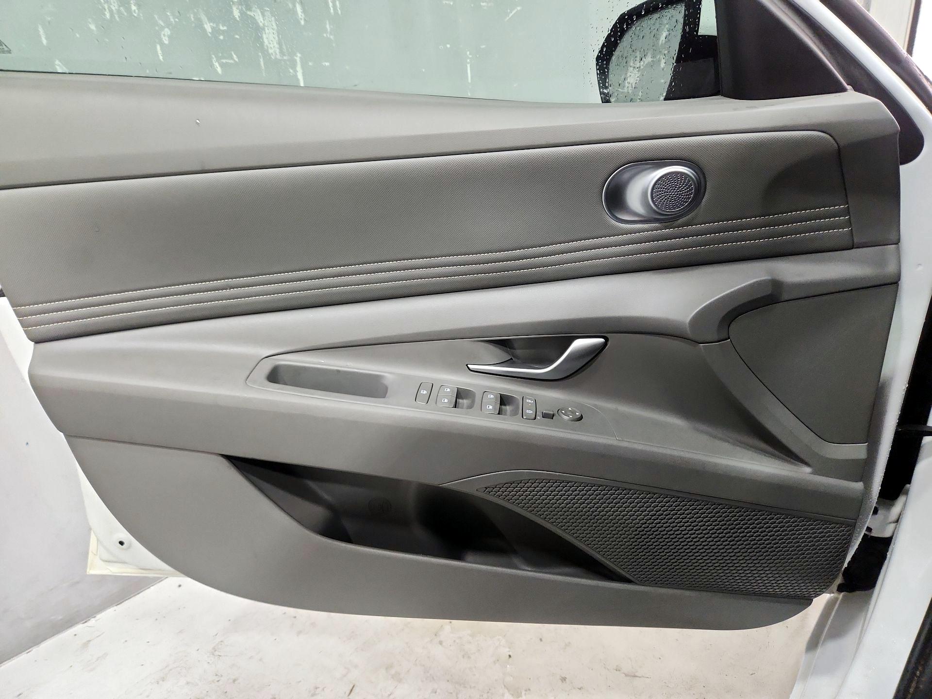 Thumbnail: 2024 Hyundai Elantra - 12