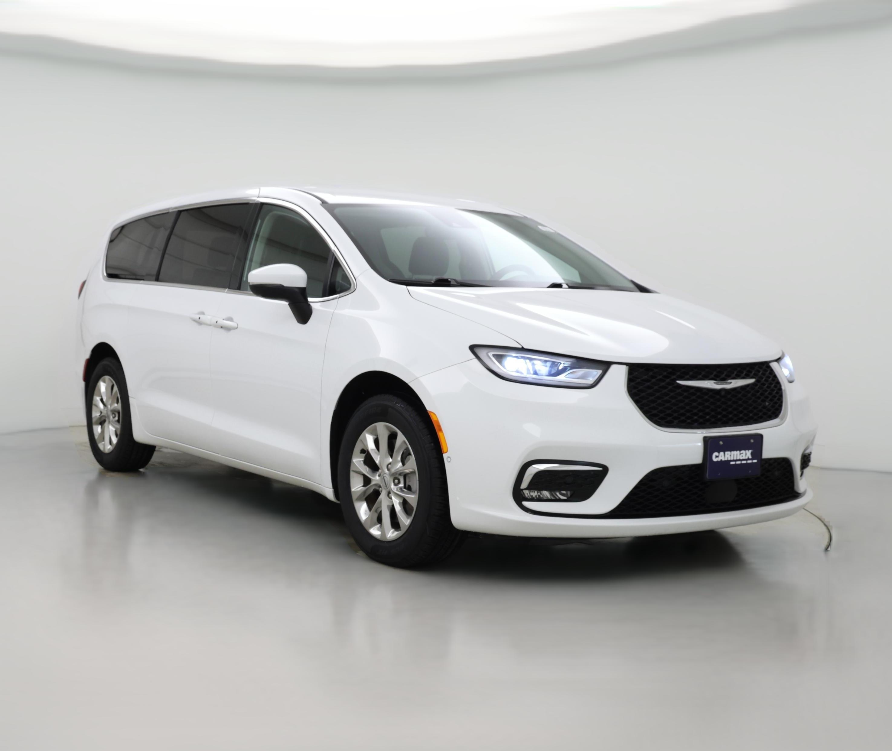 Thumbnail: 2023 Chrysler Pacifica - 1