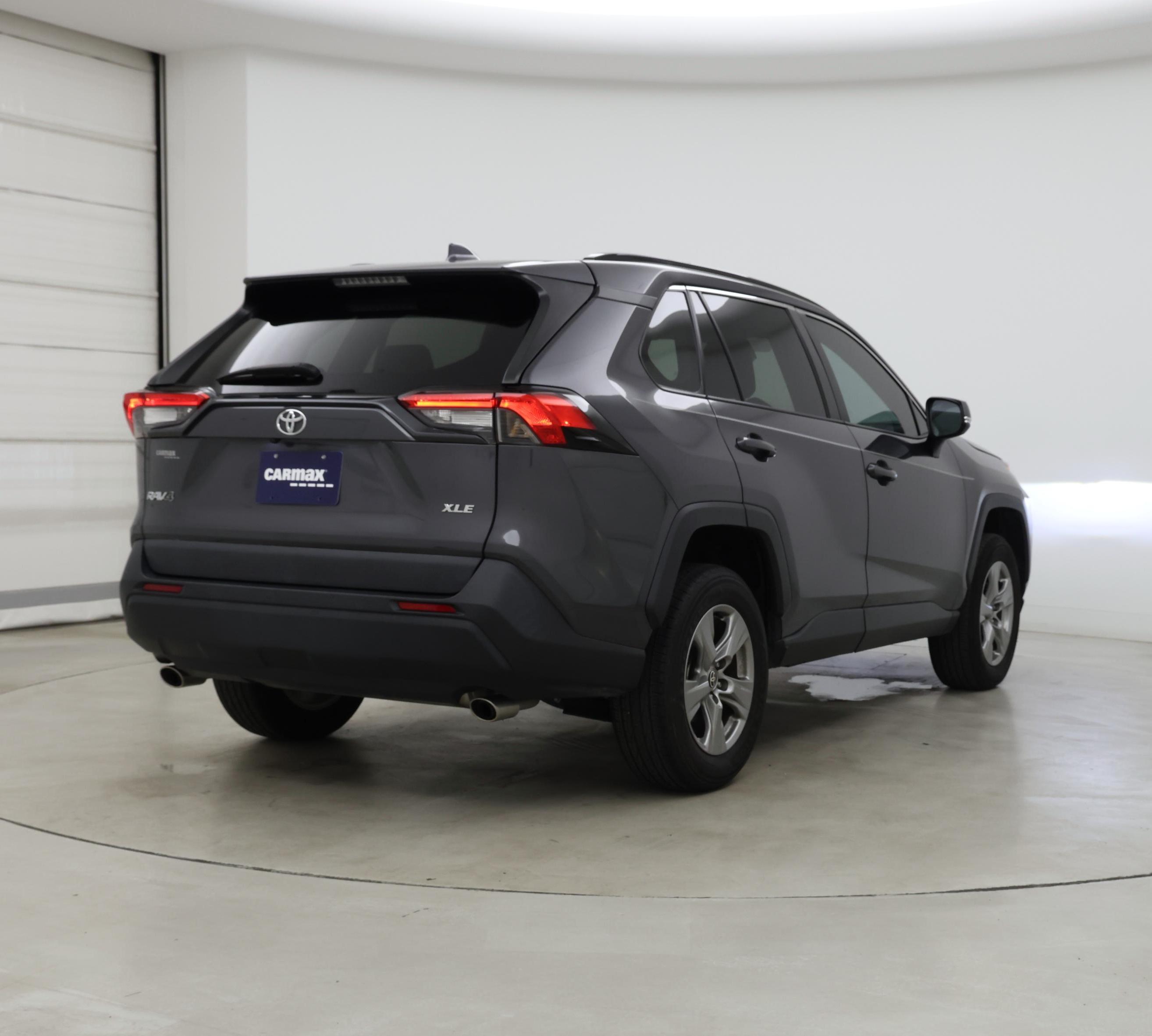 Thumbnail: 2023 Toyota RAV4 - 8