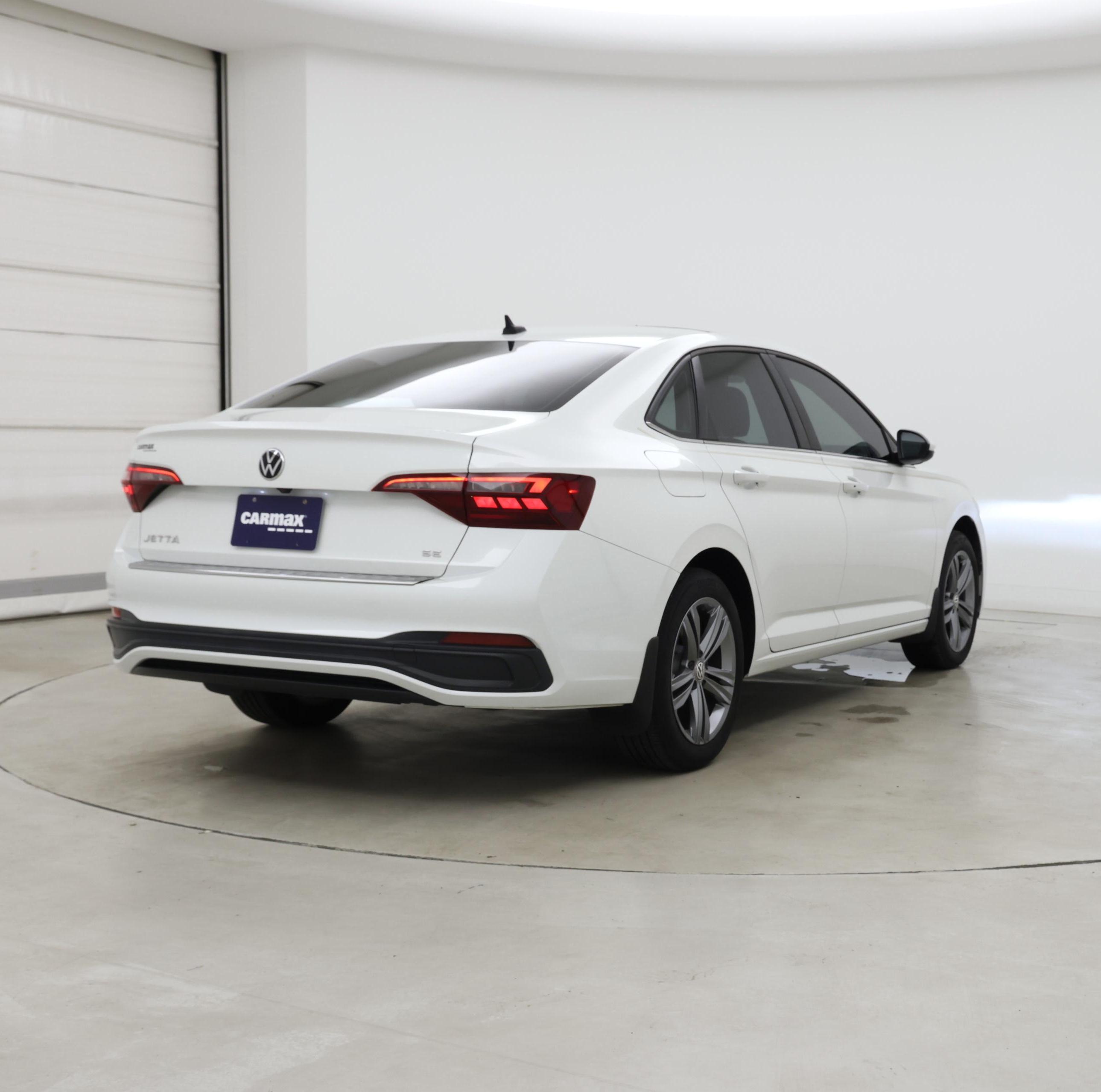 Thumbnail: 2023 Volkswagen Jetta - 8