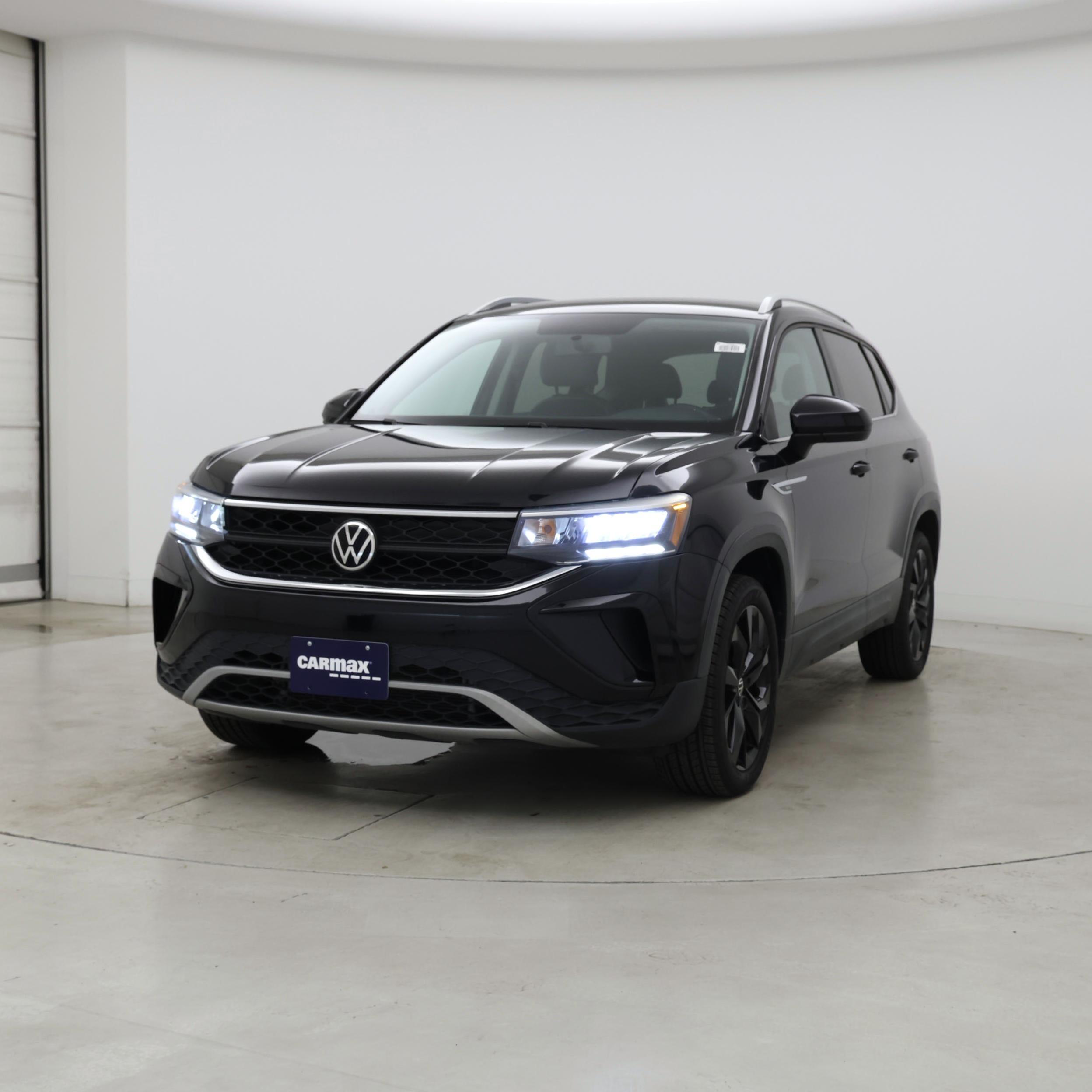 Thumbnail: 2022 Volkswagen Taos - 4