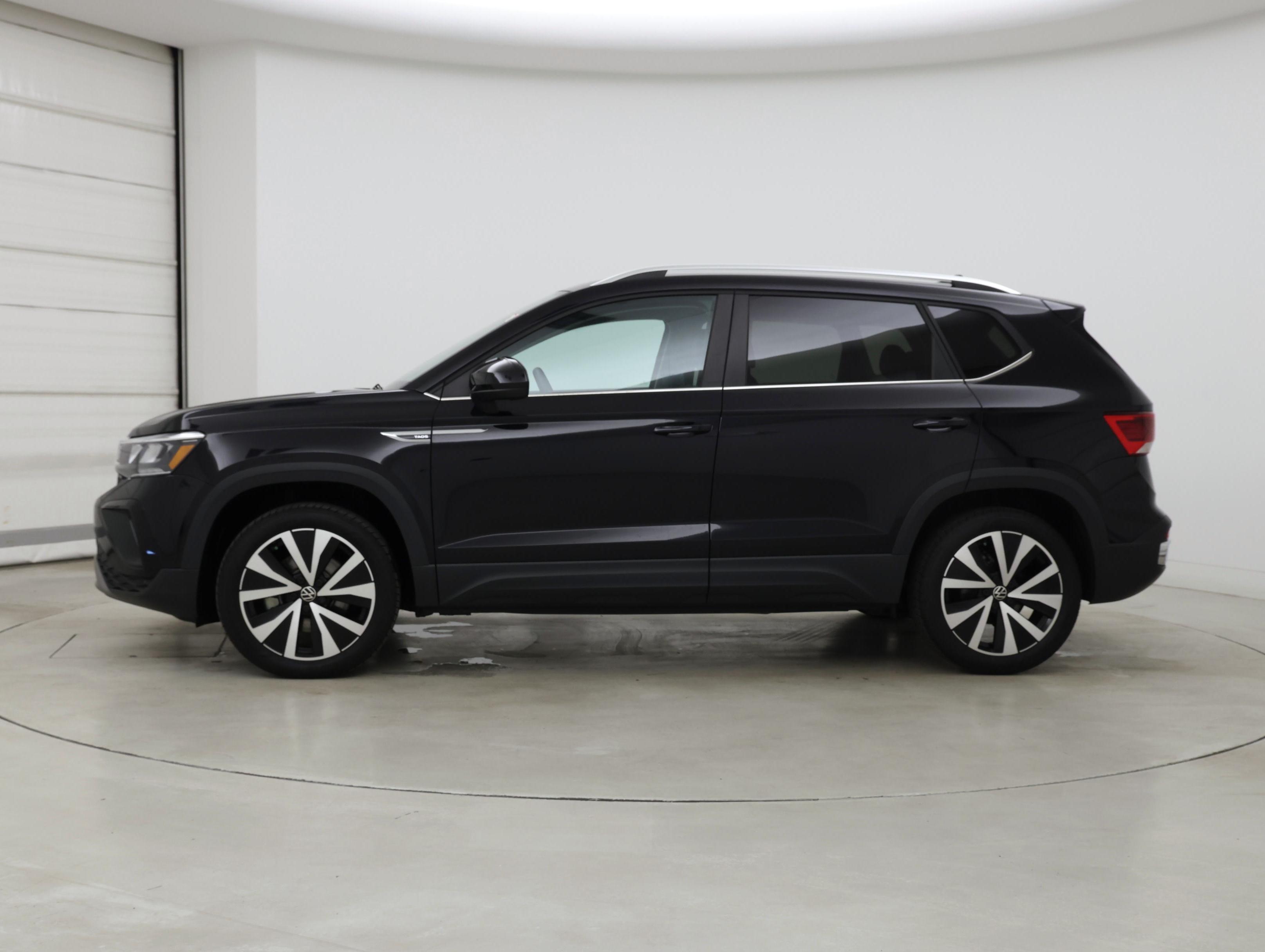 Thumbnail: 2022 Volkswagen Taos - 3
