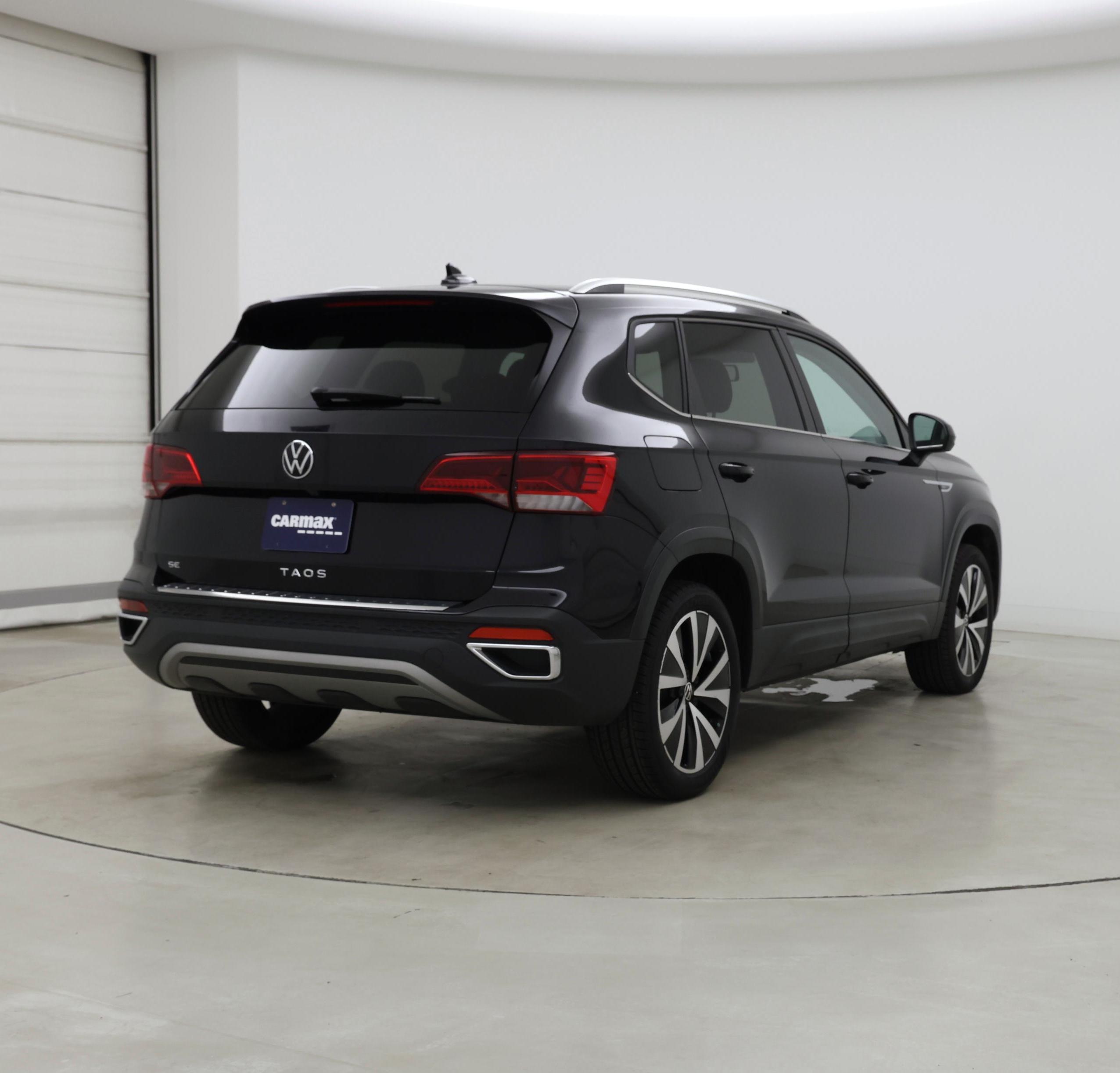 Thumbnail: 2022 Volkswagen Taos - 8