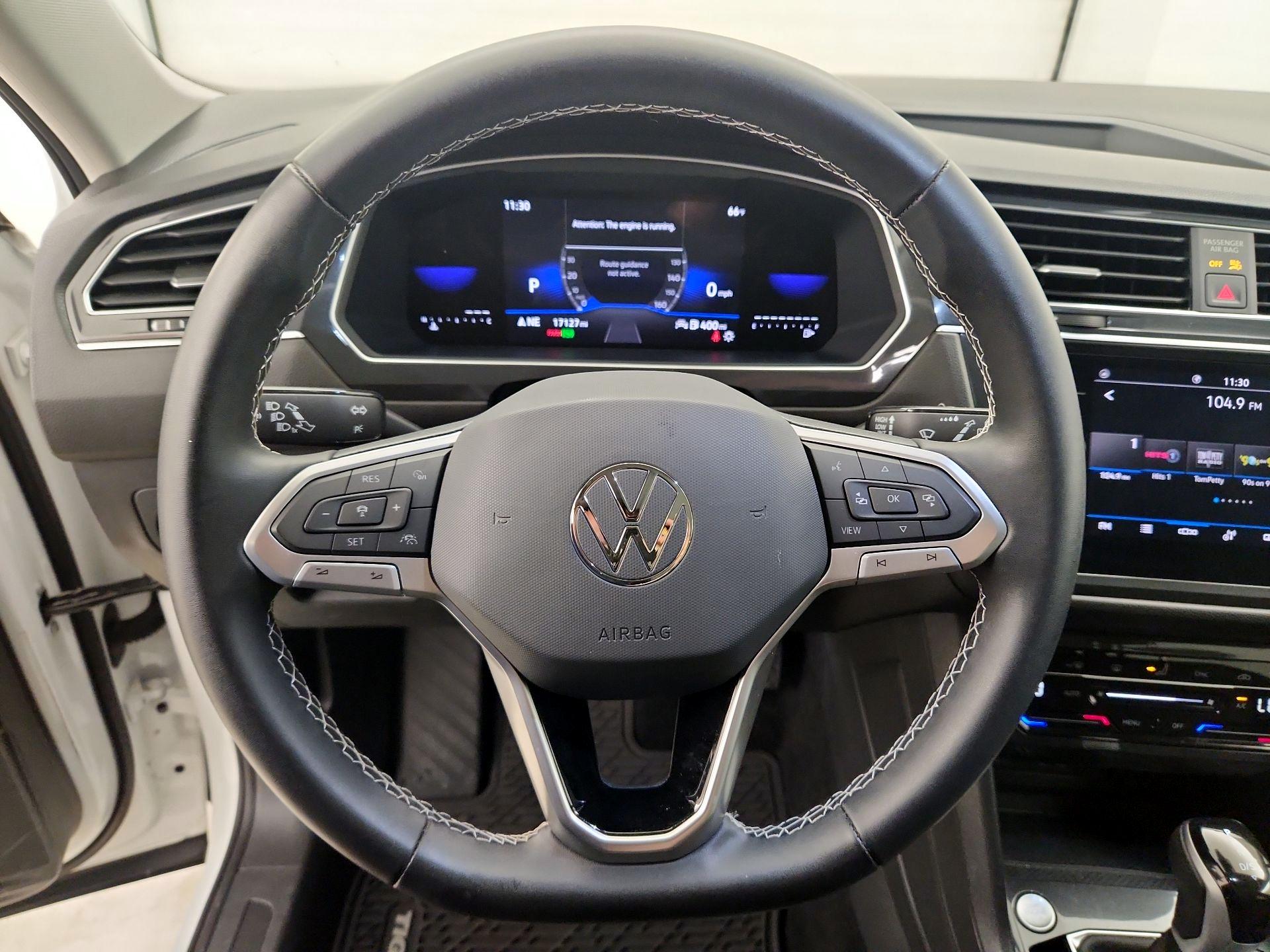 Thumbnail: 2023 Volkswagen Tiguan - 10
