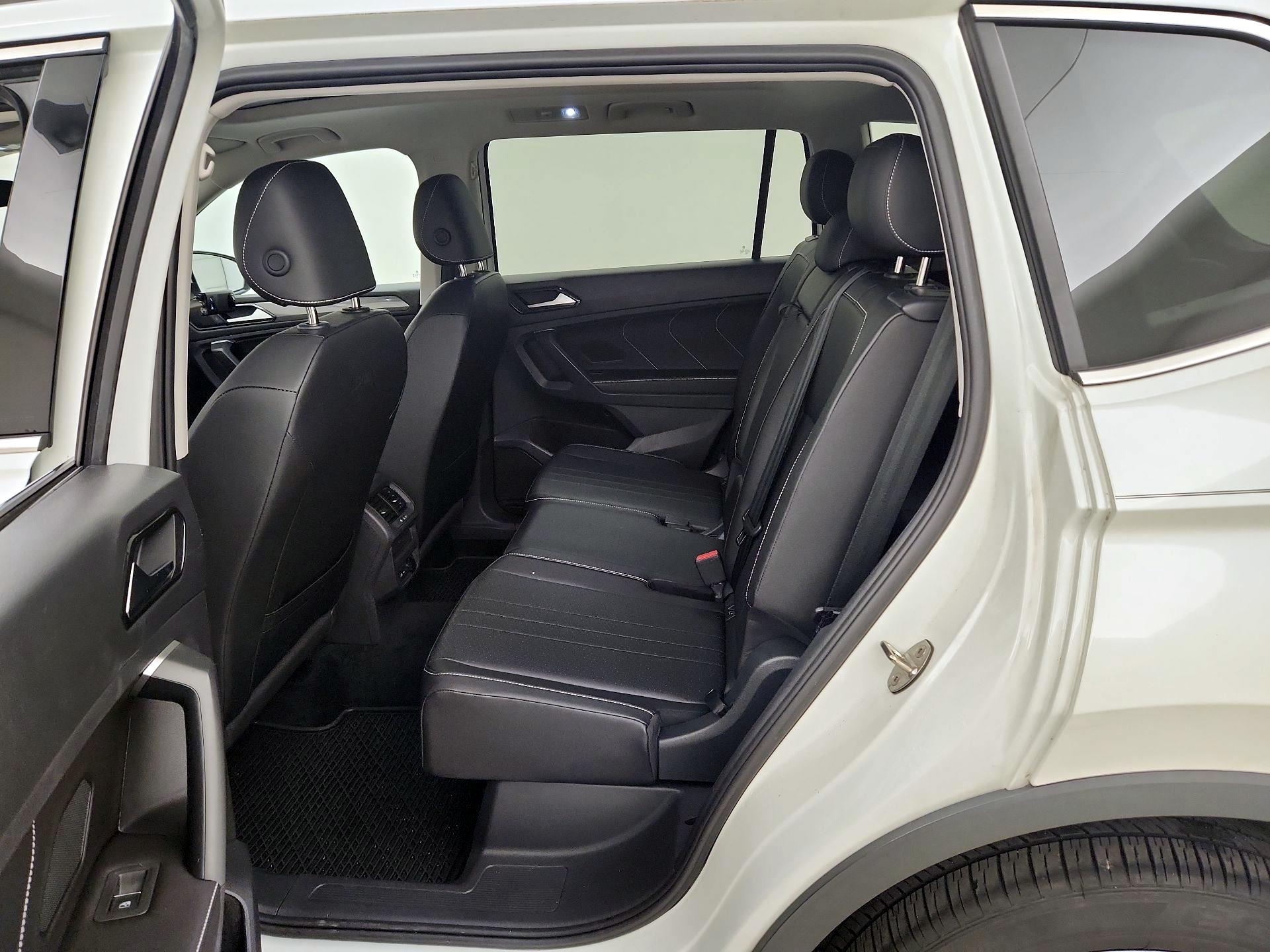 Thumbnail: 2023 Volkswagen Tiguan - 20