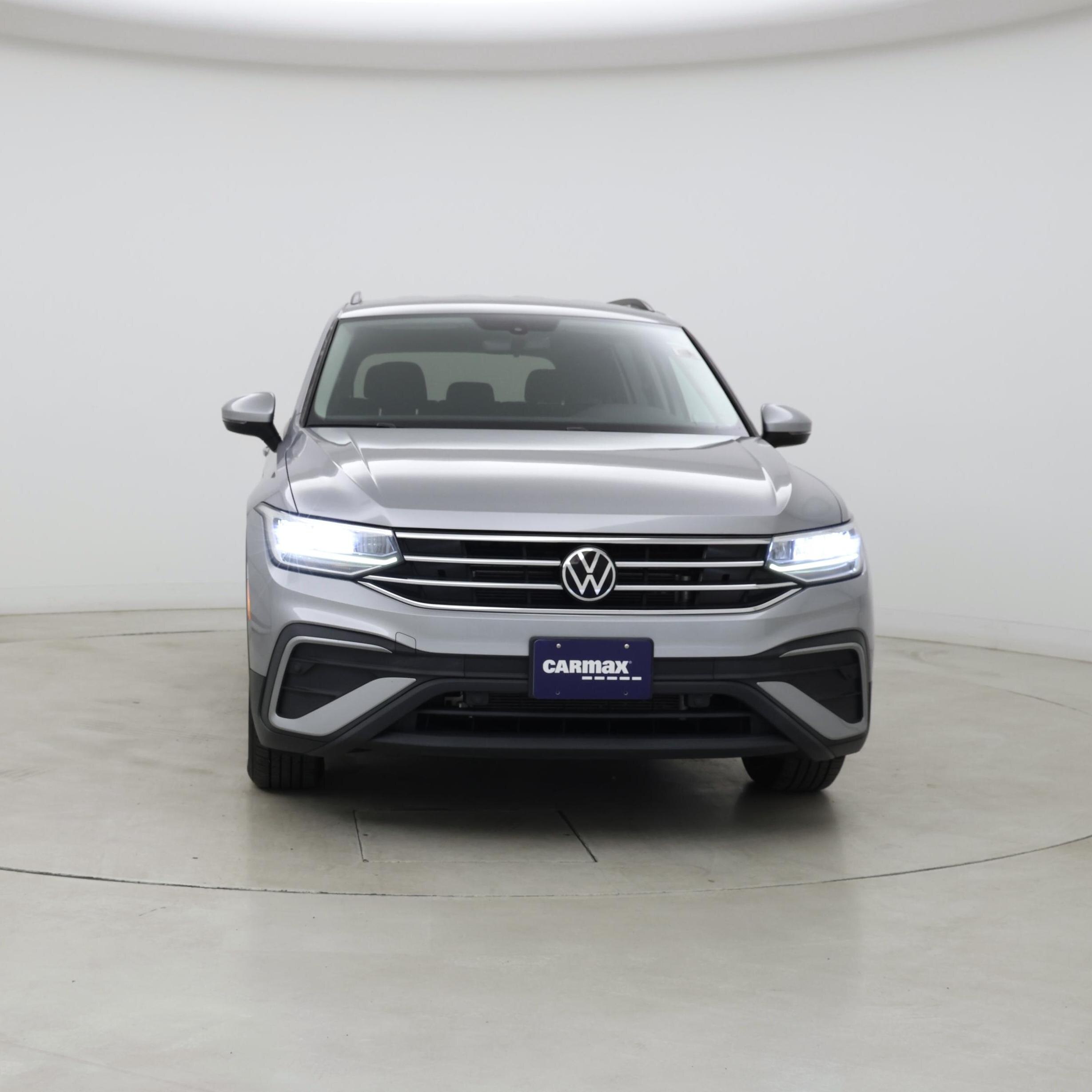 Thumbnail: 2023 Volkswagen Tiguan - 5