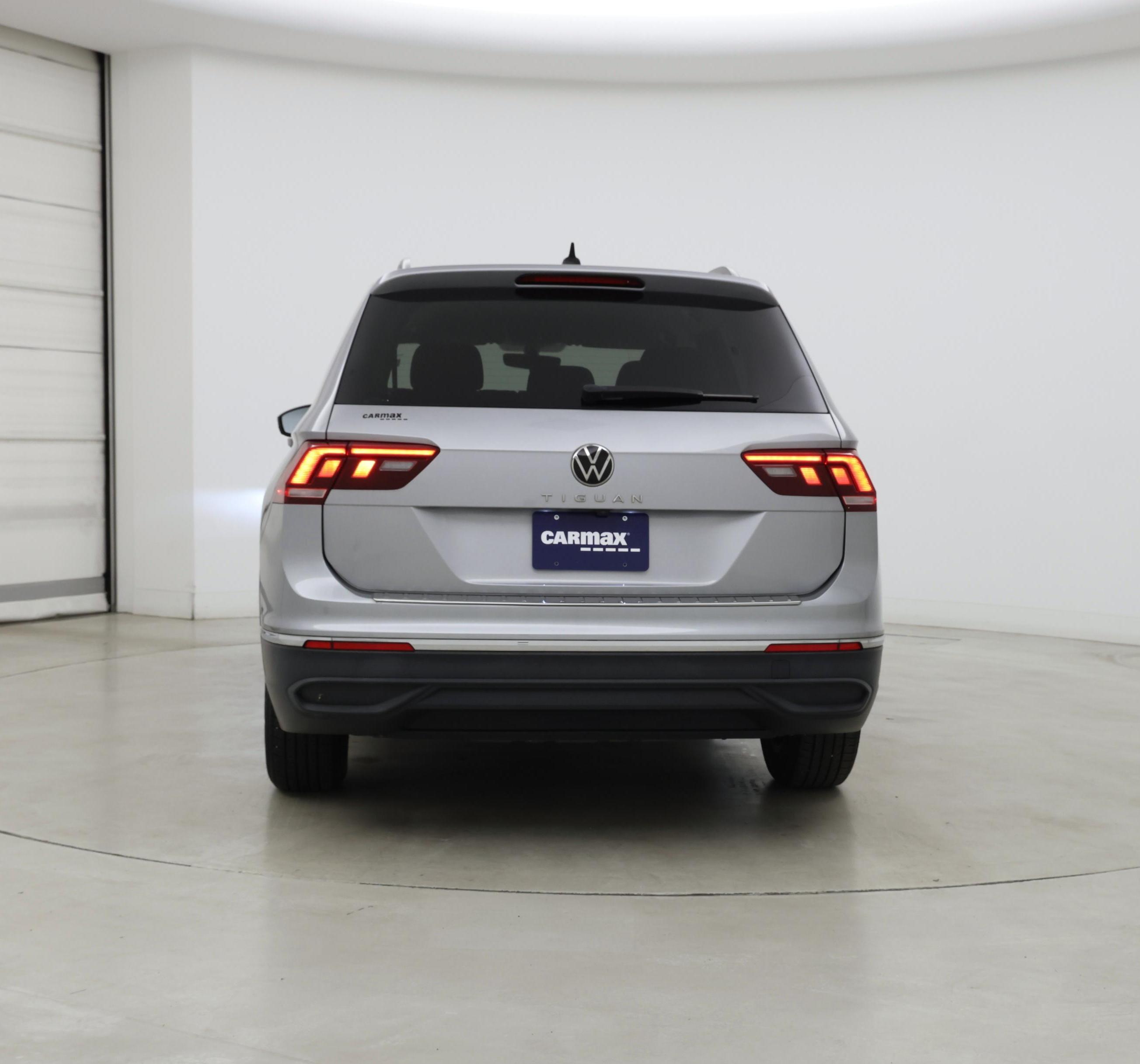 Thumbnail: 2023 Volkswagen Tiguan - 6