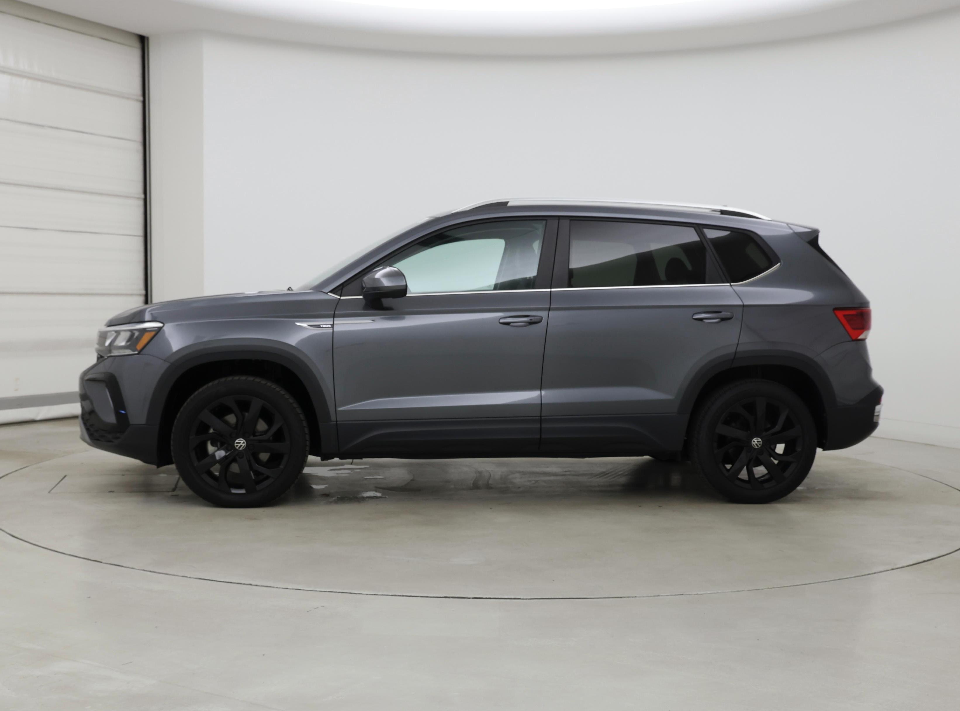 Thumbnail: 2023 Volkswagen Taos - 3