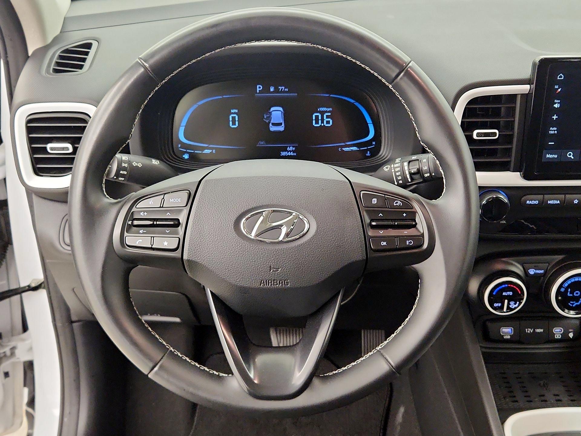 Thumbnail: 2023 Hyundai Venue - 10