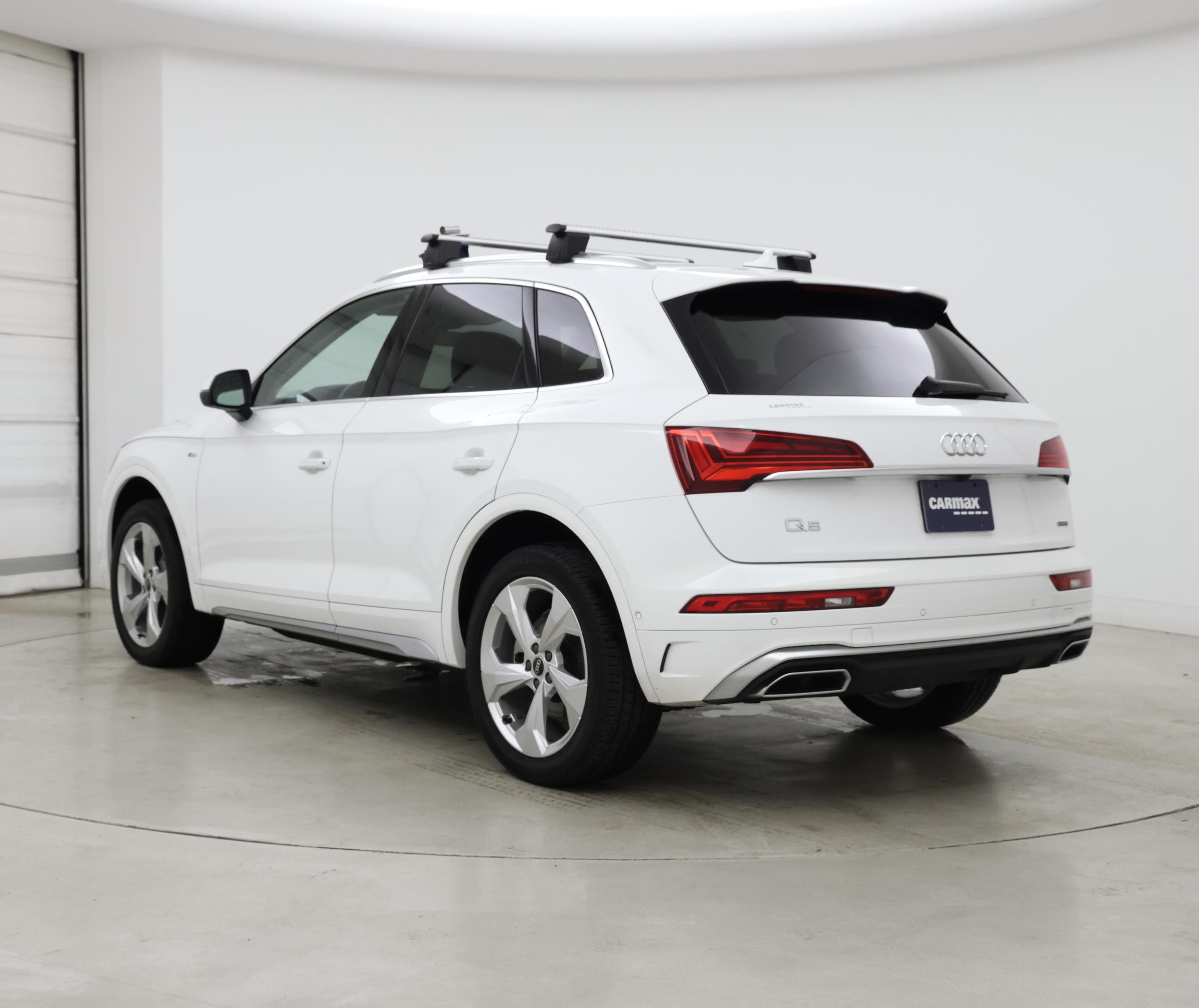 Thumbnail: 2022 Audi Q5 - 2