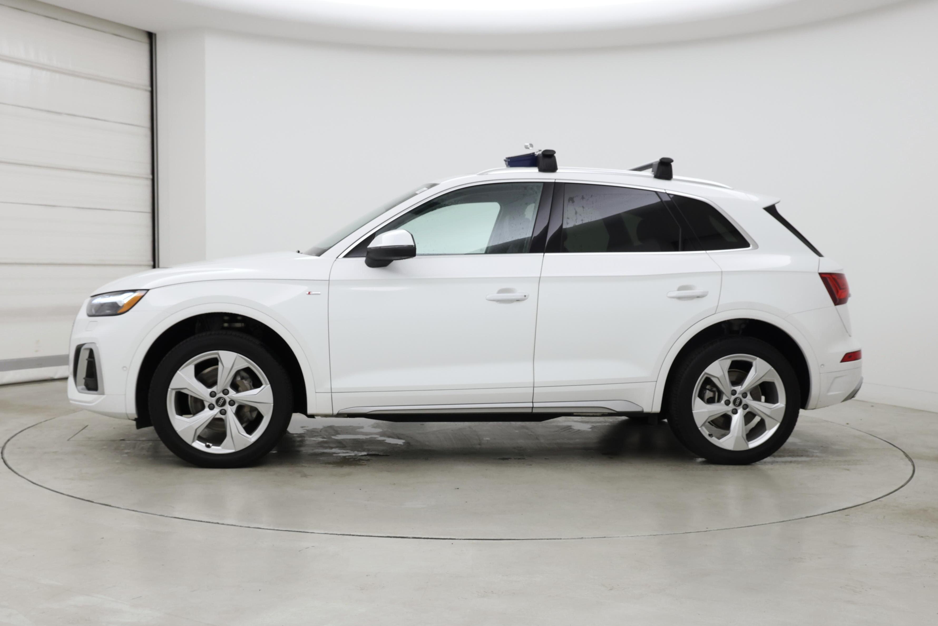 Thumbnail: 2022 Audi Q5 - 3