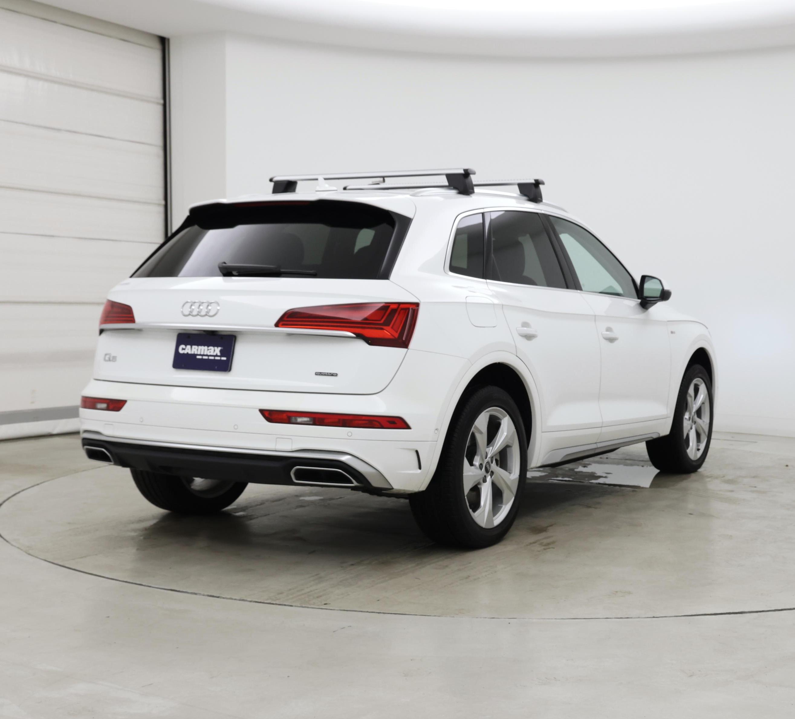 Thumbnail: 2022 Audi Q5 - 8