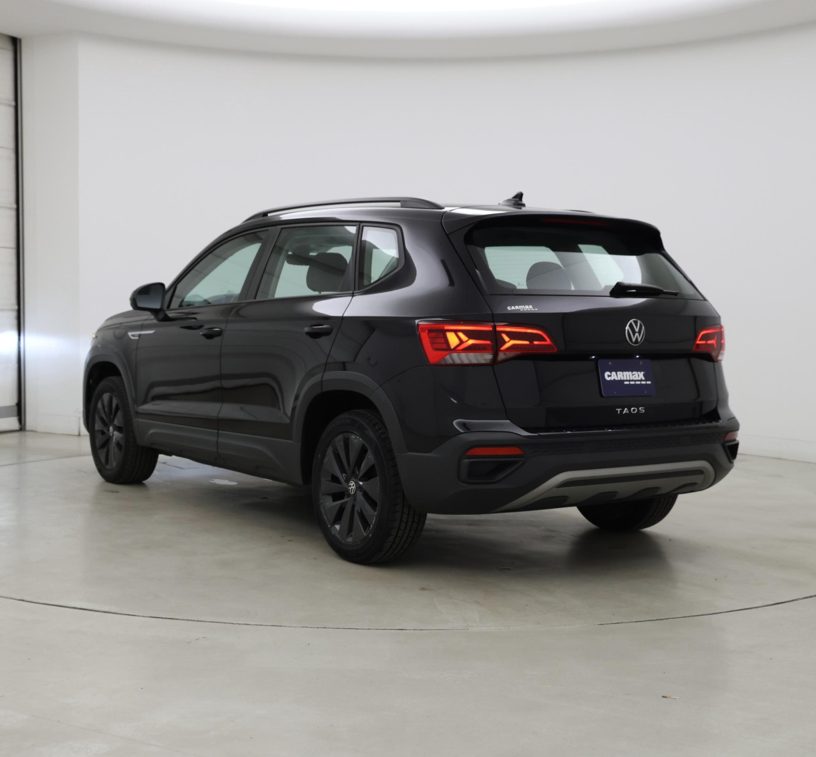 Thumbnail: 2024 Volkswagen Taos - 2