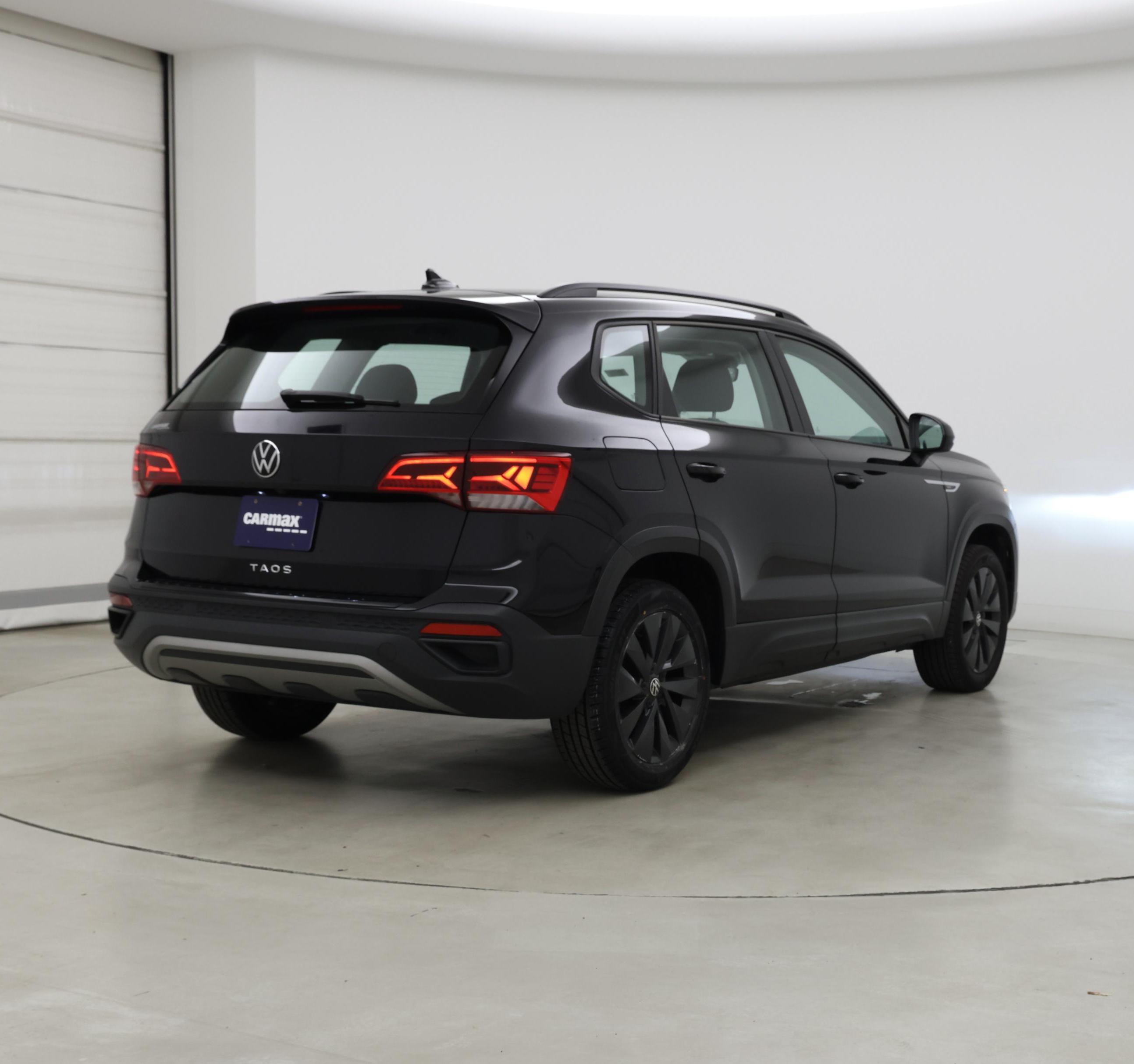 Thumbnail: 2024 Volkswagen Taos - 8
