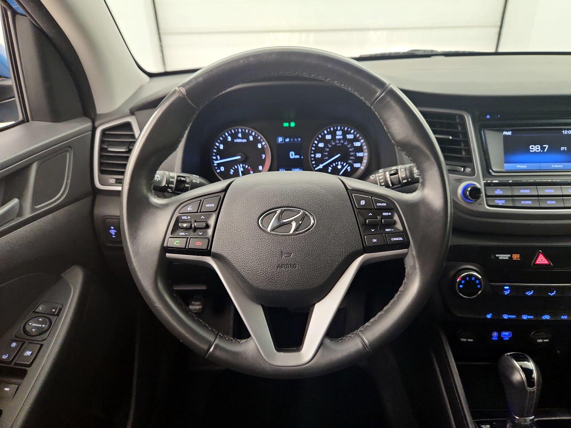 Thumbnail: 2017 Hyundai Tucson - 10