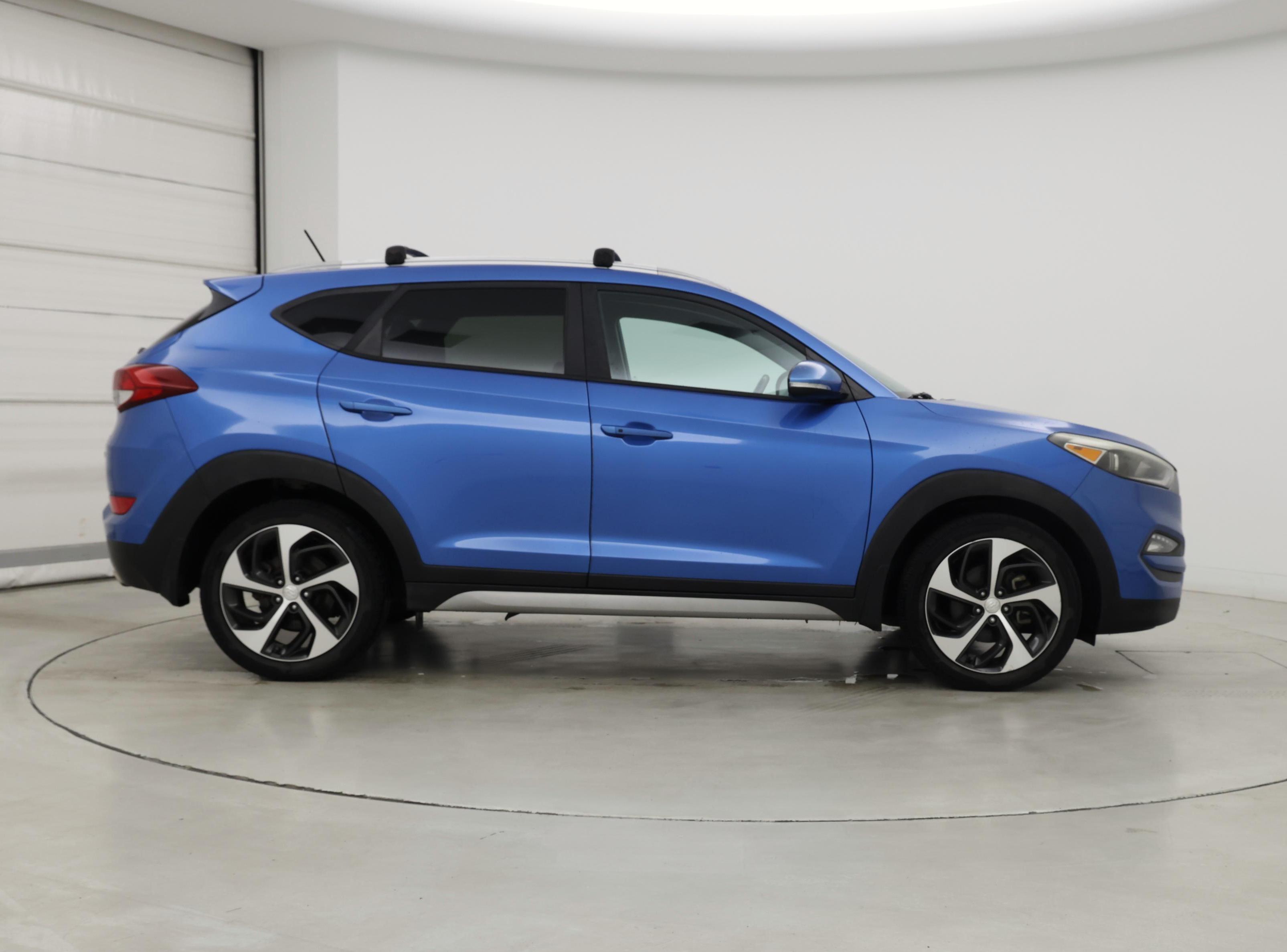 Thumbnail: 2017 Hyundai Tucson - 7