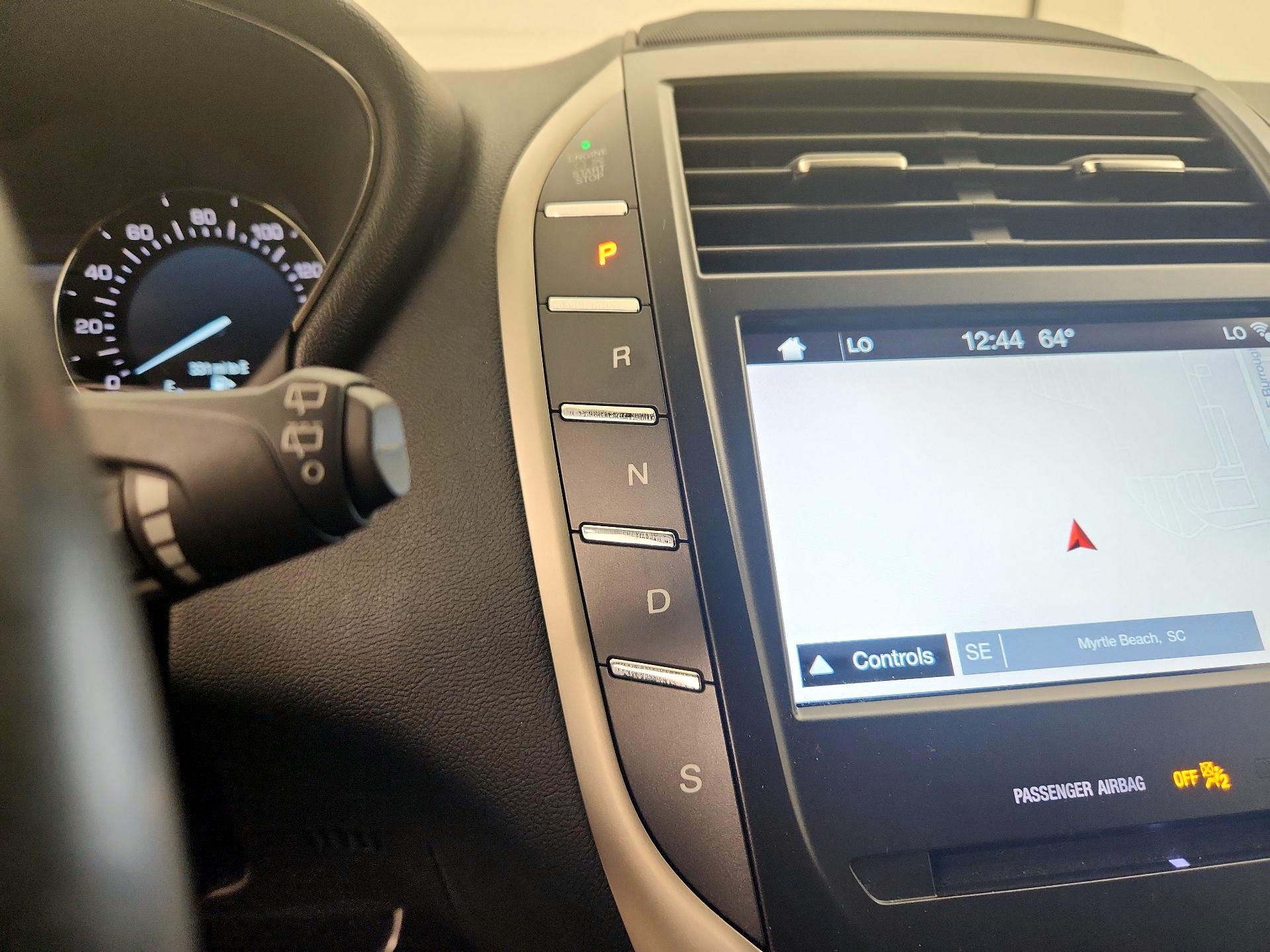 Thumbnail: 2018 Lincoln MKC - 18