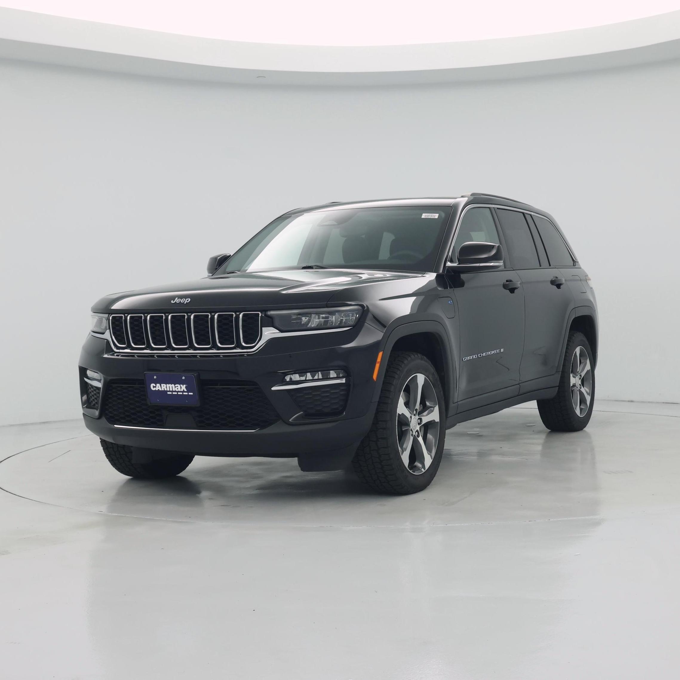 Thumbnail: 2023 Jeep Grand Cherokee - 4
