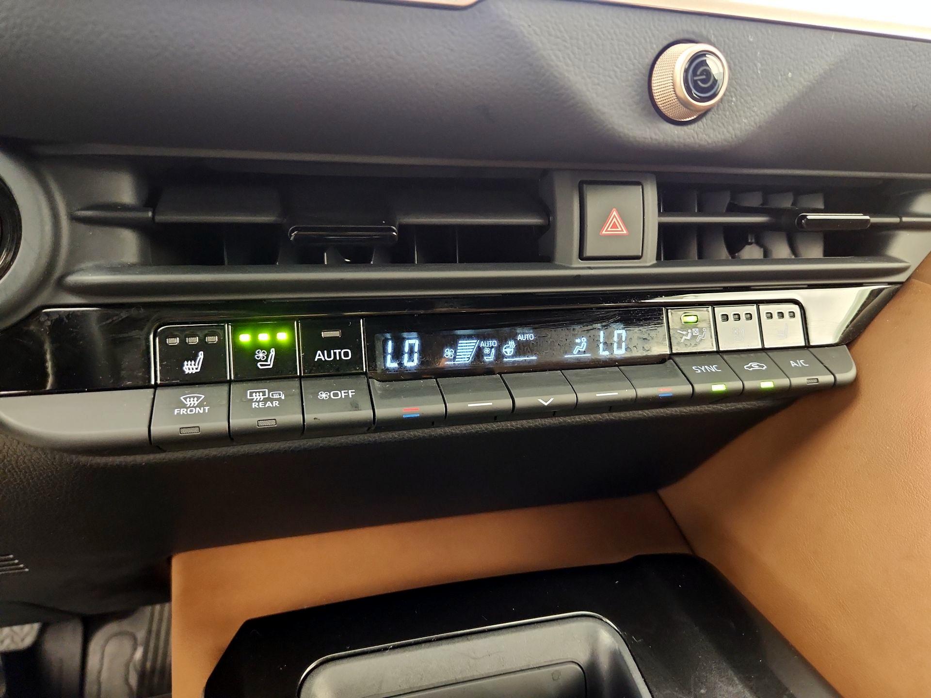 Thumbnail: 2025 Toyota Crown Signia - 16