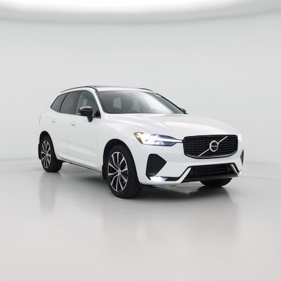 2023 Volvo XC60 B5 Plus Dark Theme