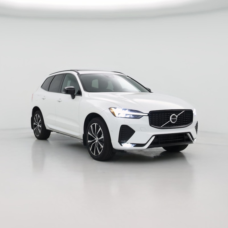 2023 Volvo XC60 B5 Plus Dark Theme