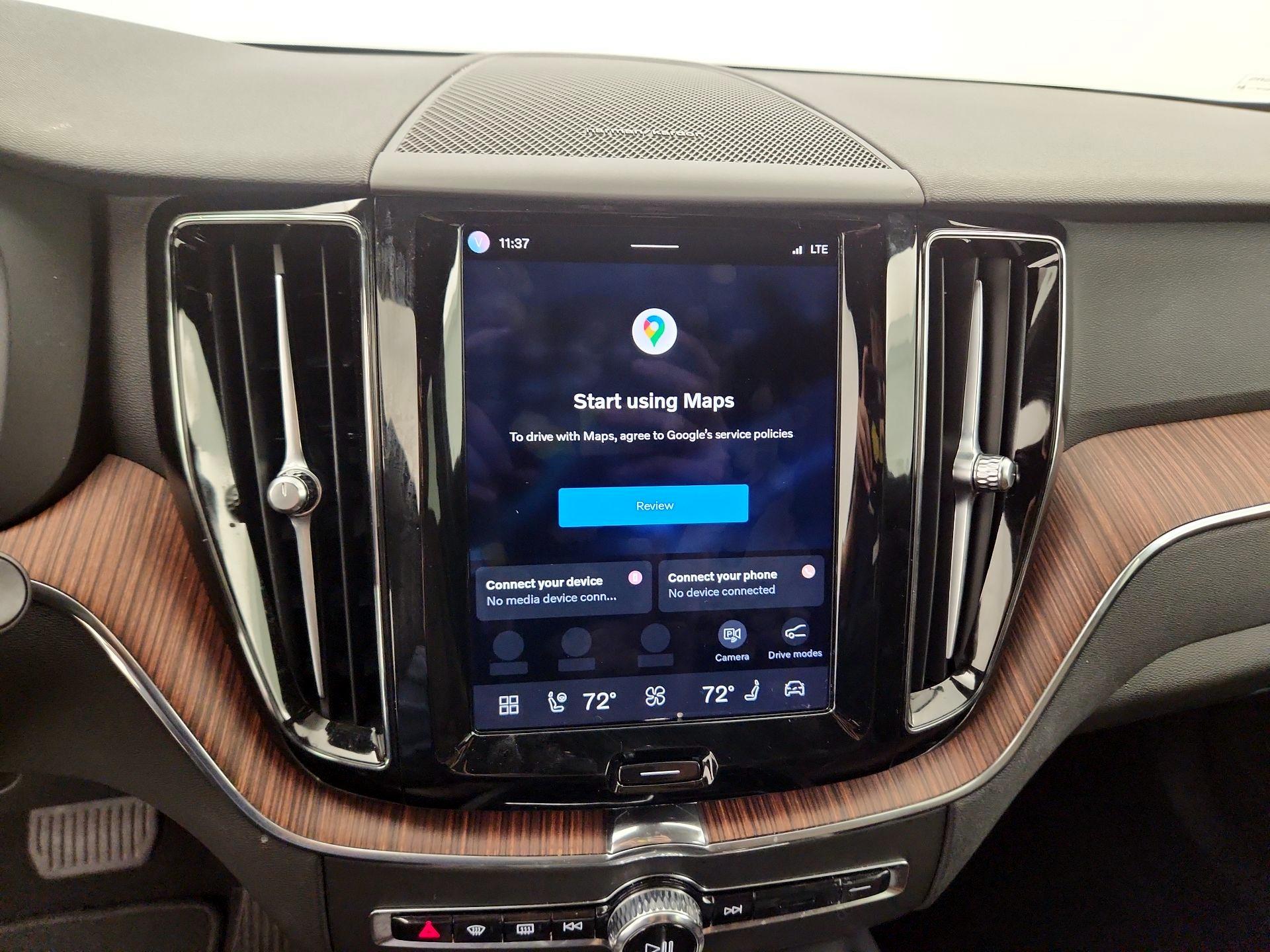 Thumbnail: 2023 Volvo XC60 - 14