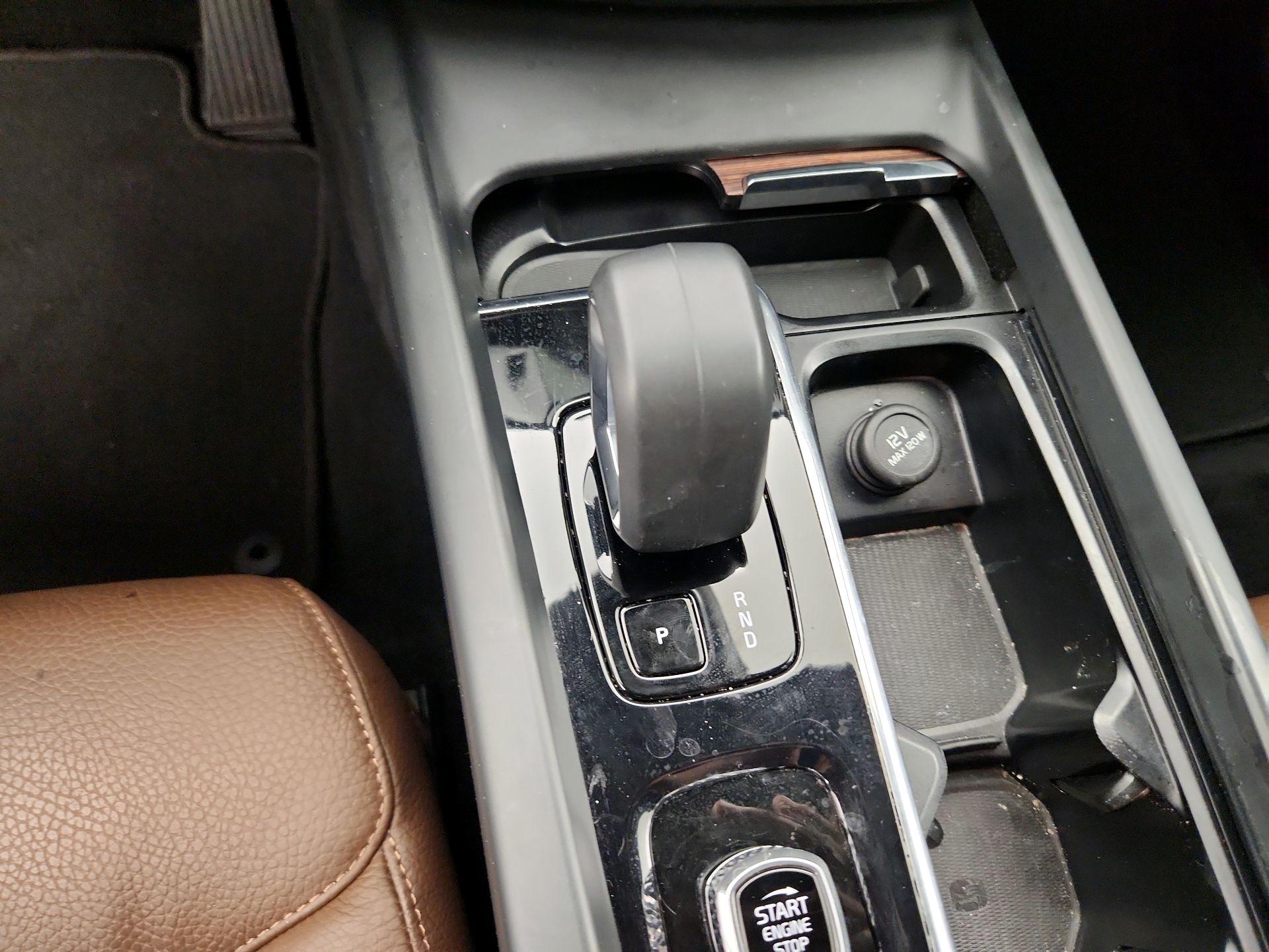 Thumbnail: 2023 Volvo XC60 - 16
