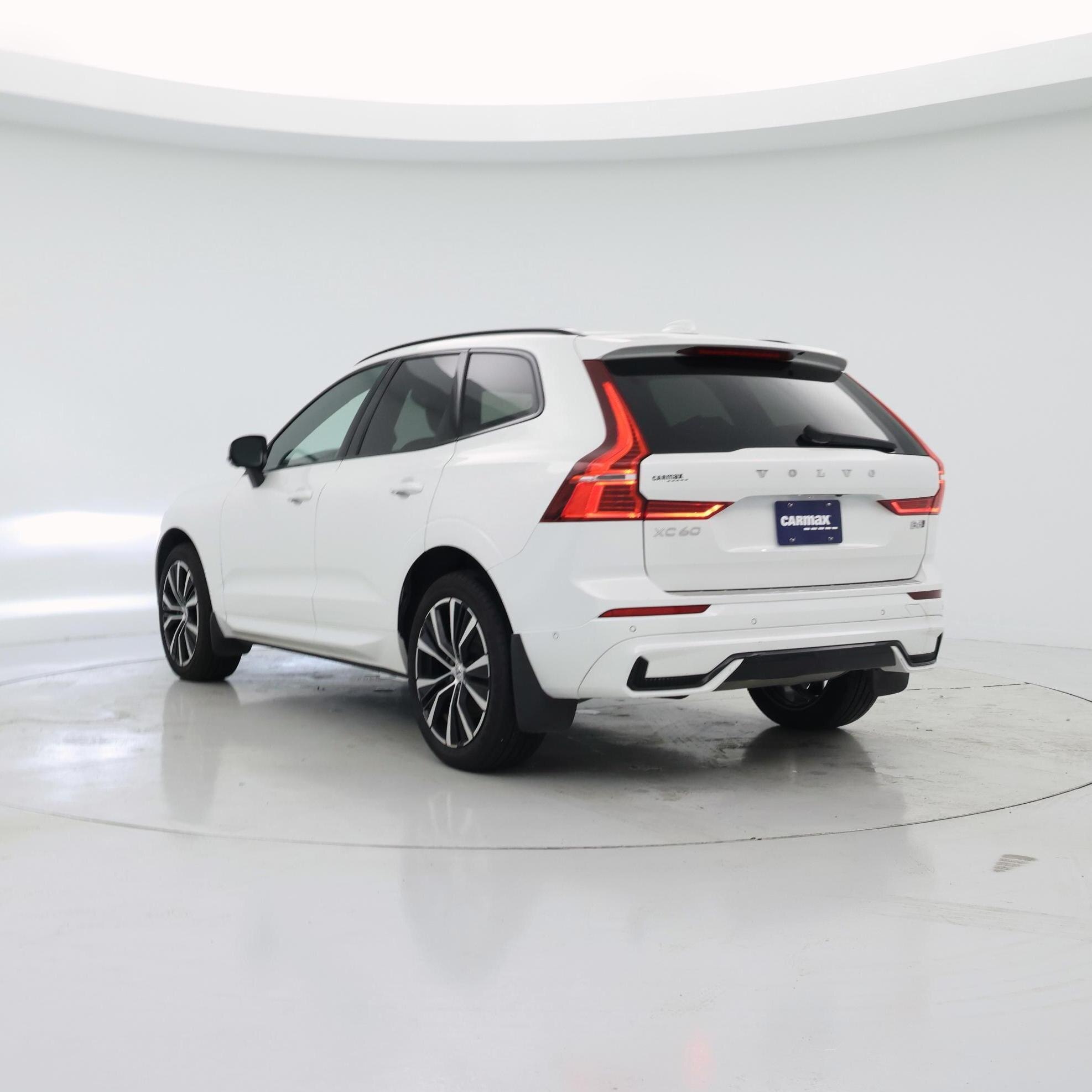 Thumbnail: 2023 Volvo XC60 - 2