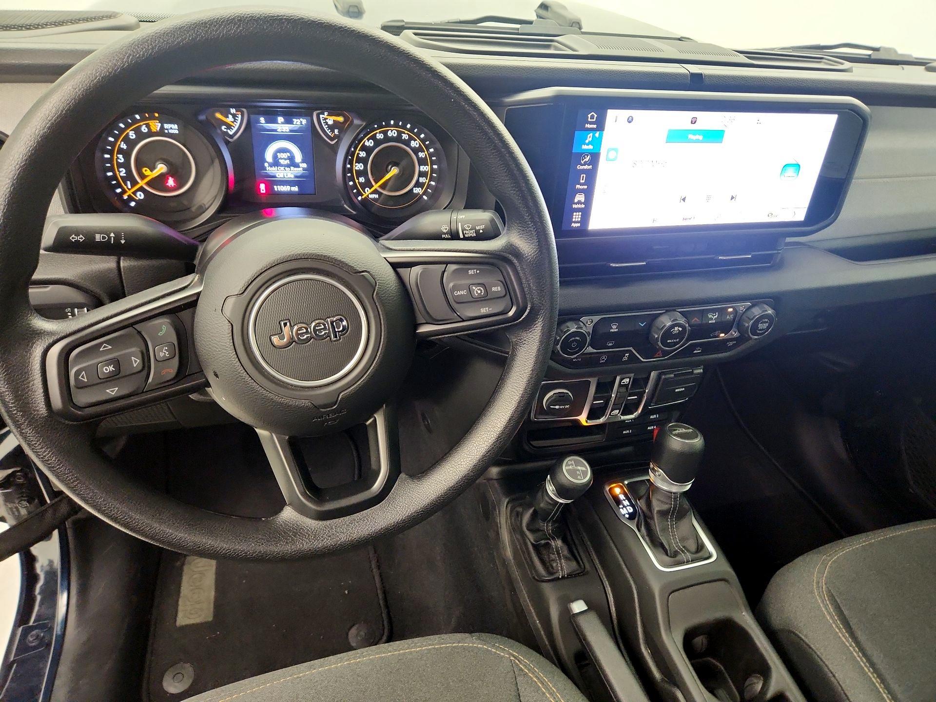 Thumbnail: 2025 Jeep Gladiator - 9